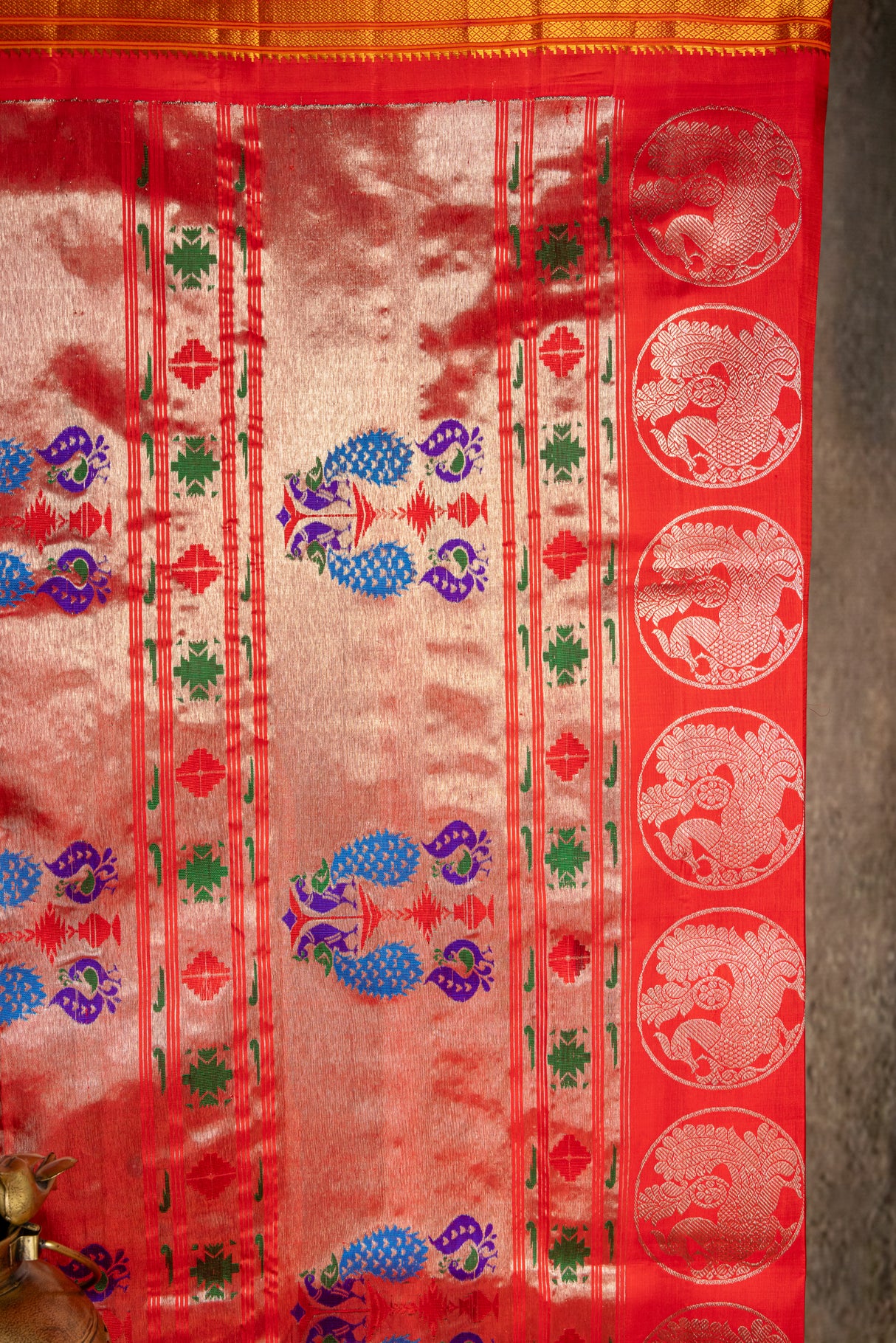 Tissue Maharani Handloom Paithani AUS