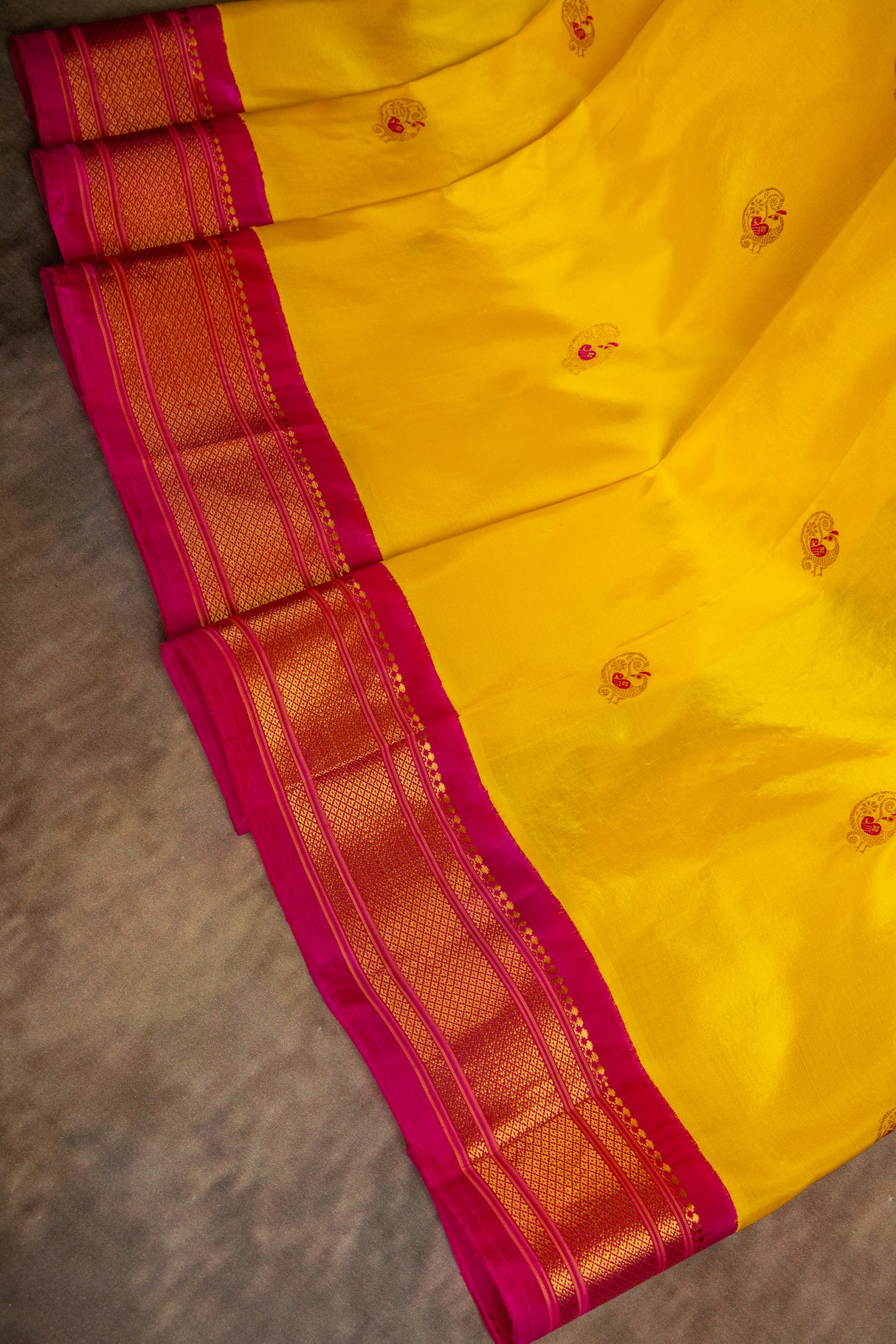 Maharani Paithani Handloom Kadiyal Pure Silk saree yellow and pink