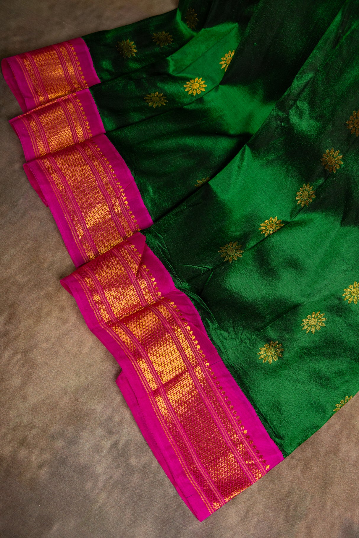 Maharani Paithani Handloom Kadiyal Pure Silk saree pink and green combo