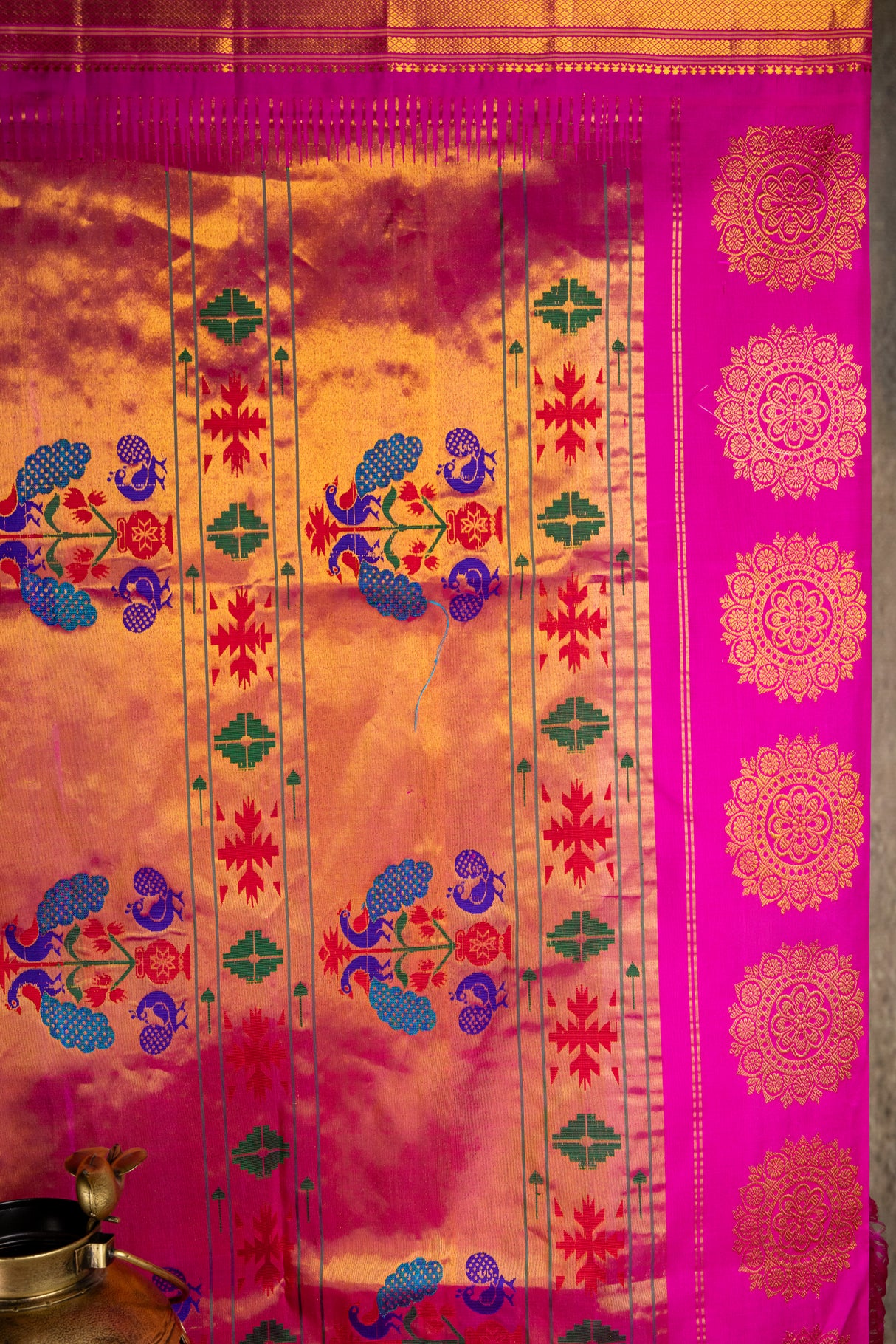 Maharani Paithani Handloom Kadiyal Pure Silk BLR