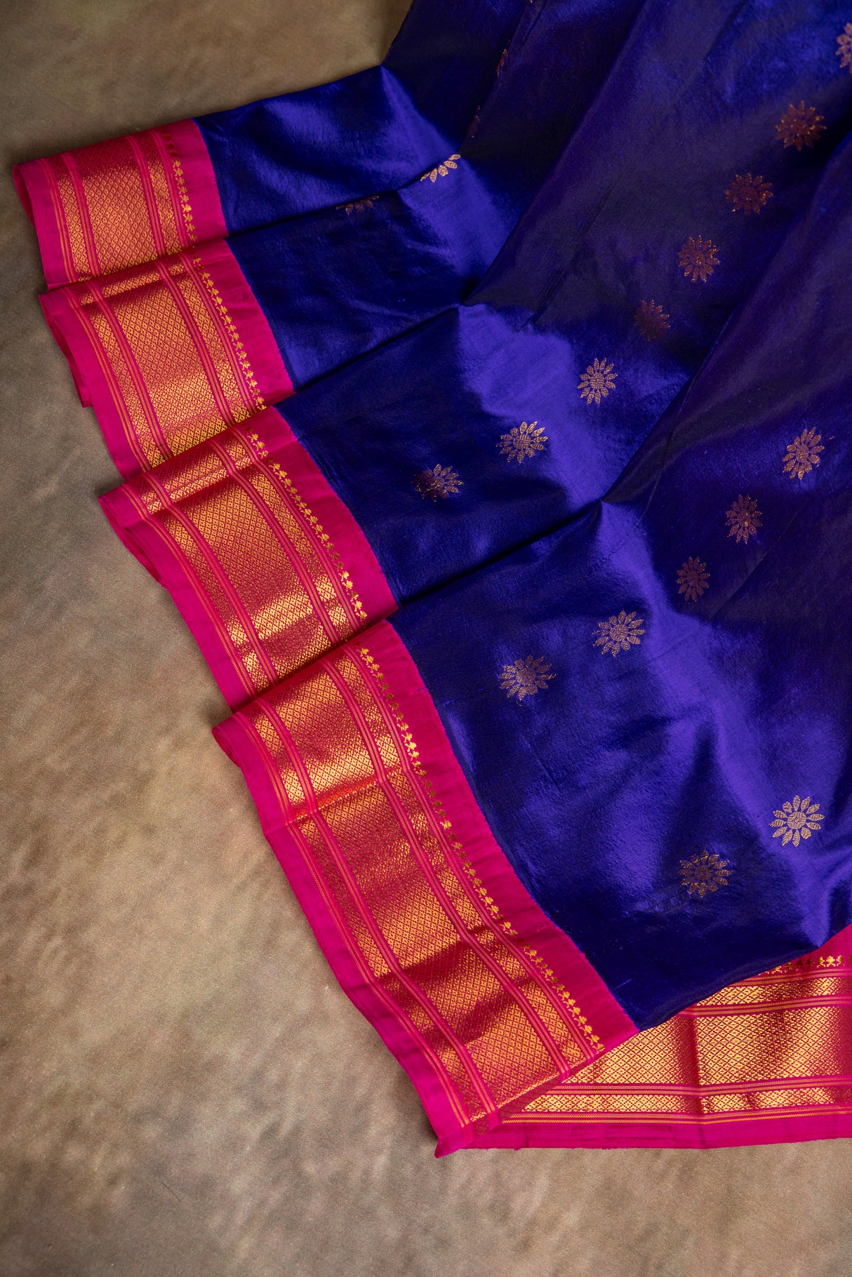 Maharani Paithani Handloom Kadiyal Pure Silk saree pink and blue combo