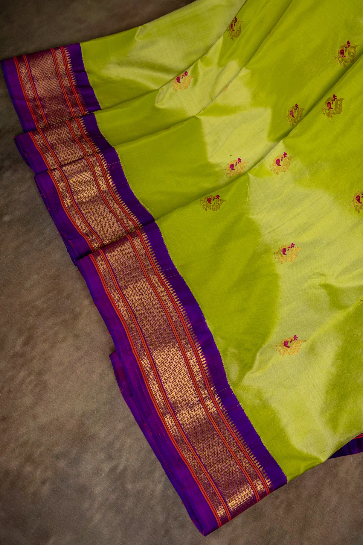 Maharani Paithani Handloom Kadiyal Pure Silk saree 