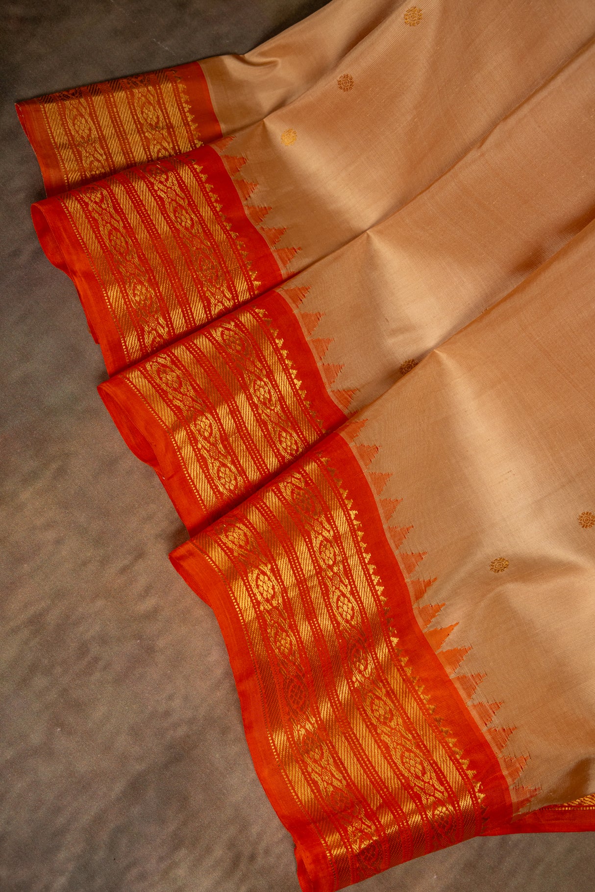 Gadwal Handloom Pure Silk saree