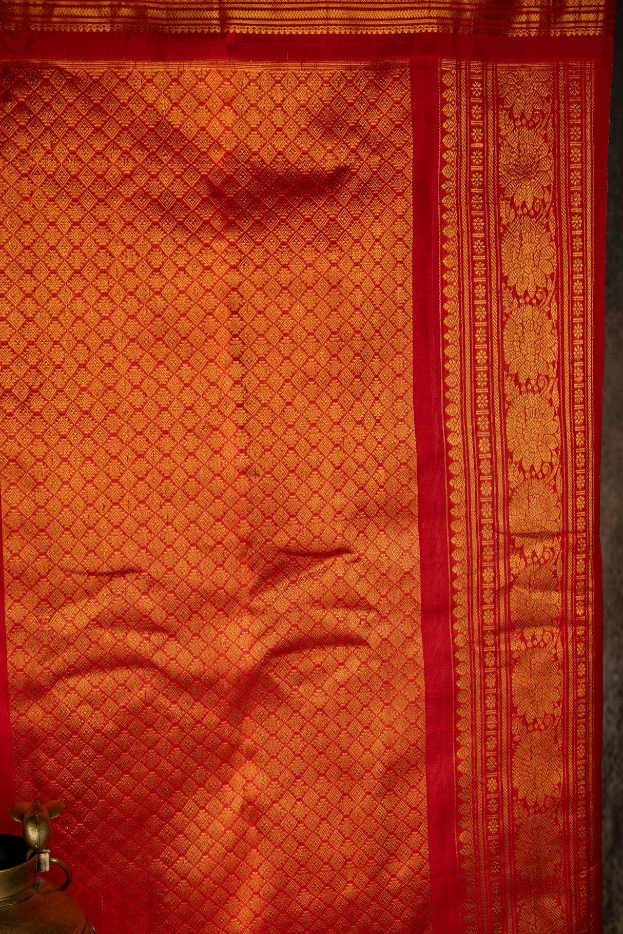 Gadwal Handloom Pure Silk saree