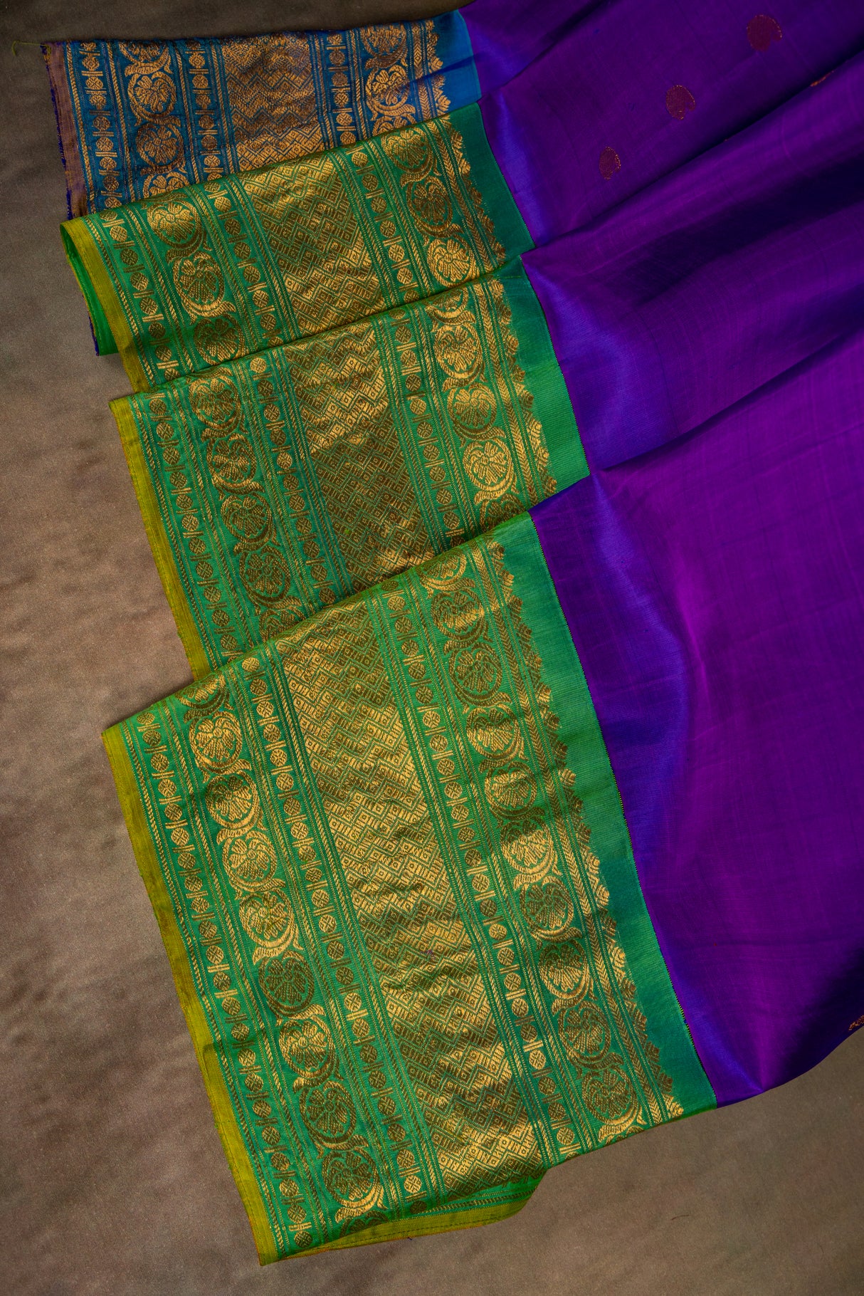 Gadwal Handloom Pure Silk saree