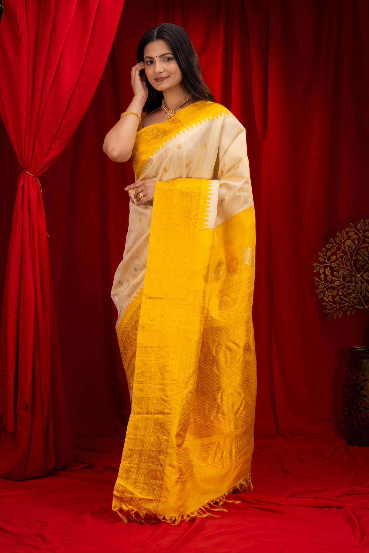  Gadwal Handloom Pure Silk Saree cream with golden yellow