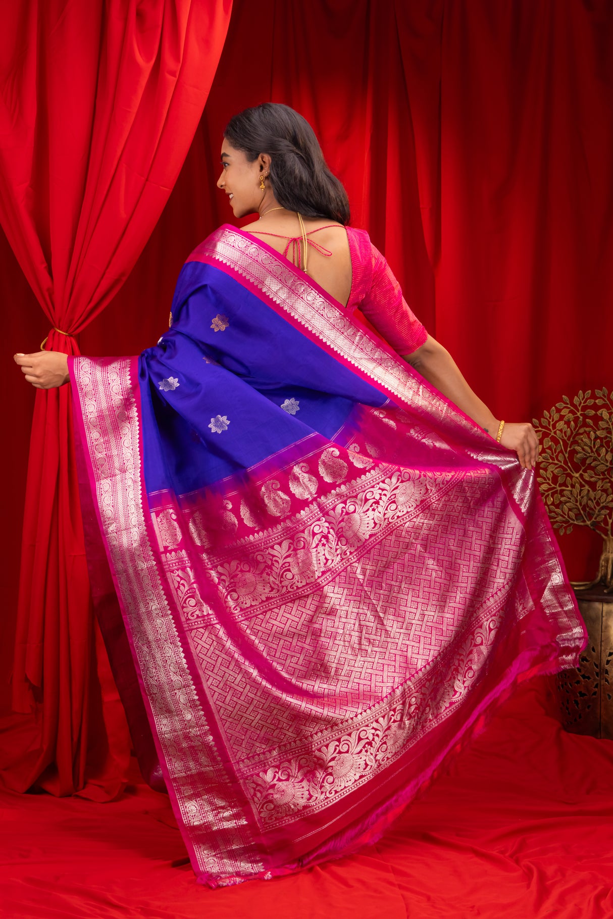  Gadwal Handloom Pure Silk Saree