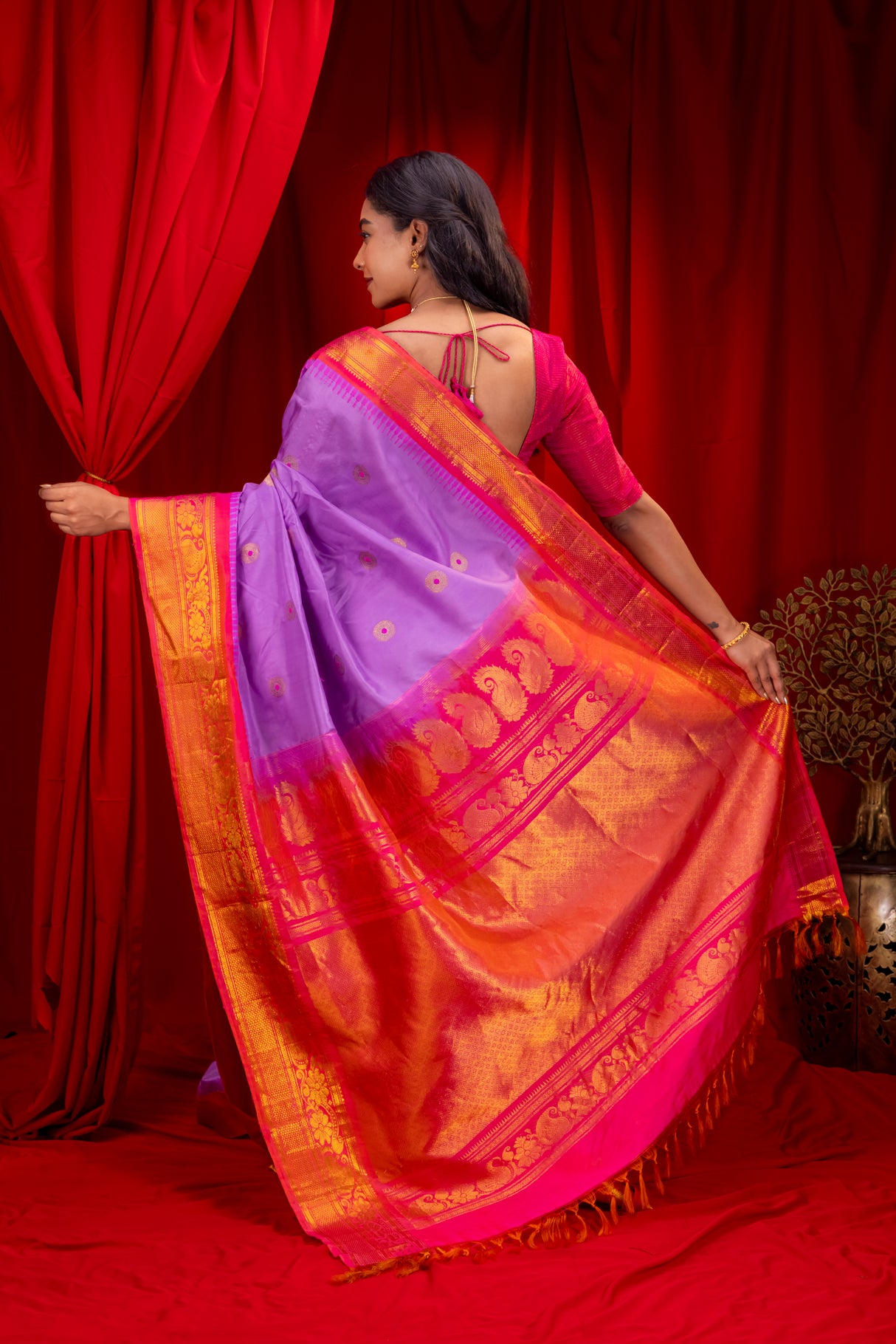  Gadwal Handloom Pure Silk Saree