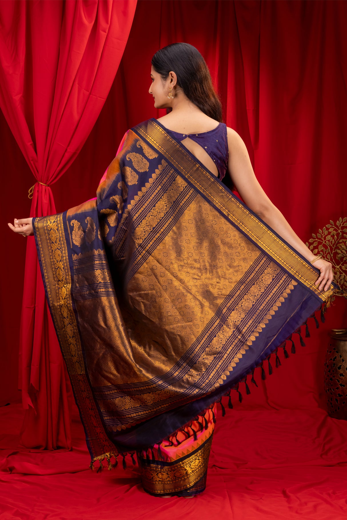  Gadwal Handloom Pure Silk Saree