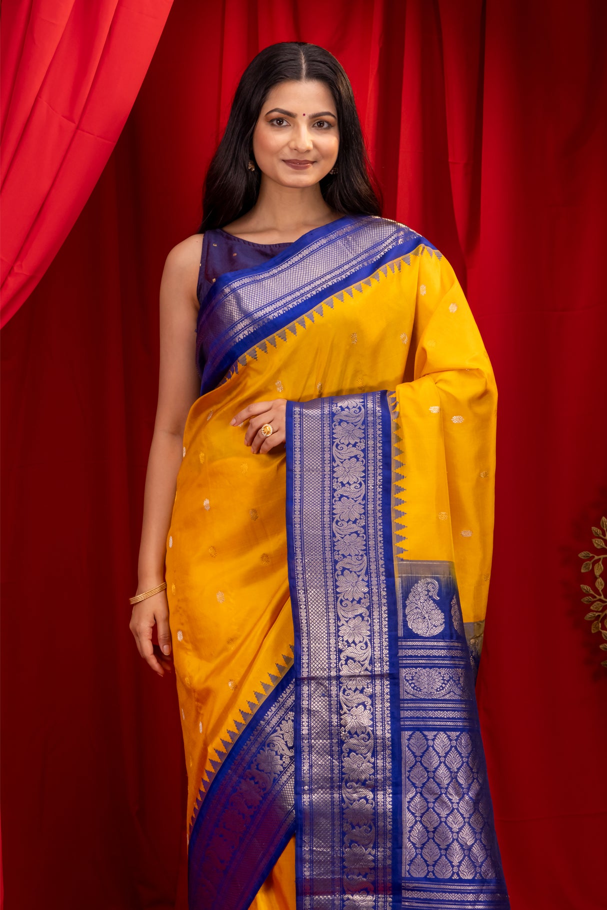  Gadwal Handloom Pure Silk Saree