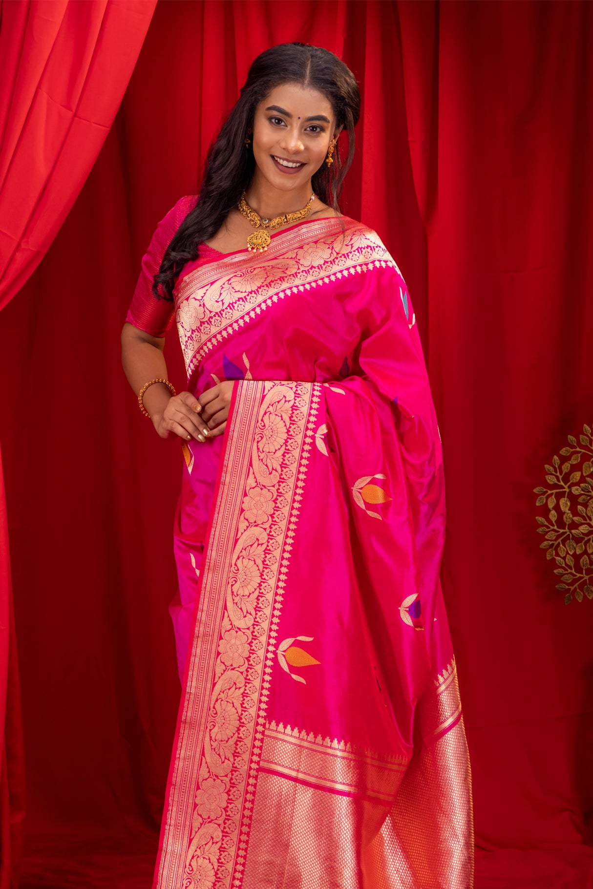  Gadwal Handloom Pure Silk Saree