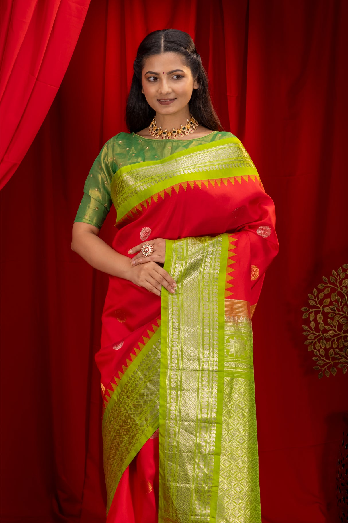 Gadwal Handloom Pure Silk Saree