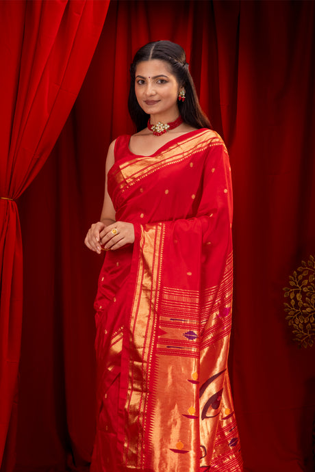 Gadwal Handloom Pure Silk Saree