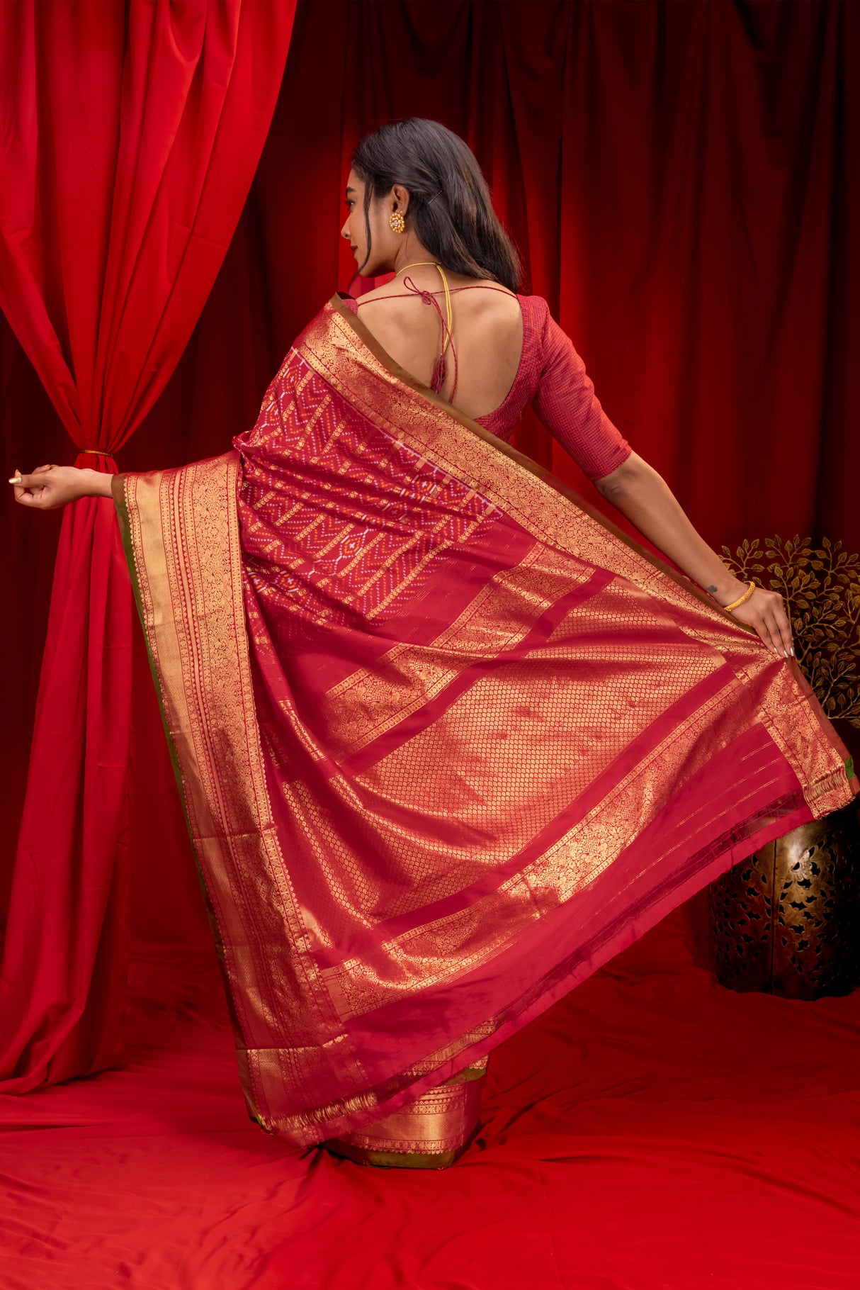 Gadwal Handloom Pure Silk Saree