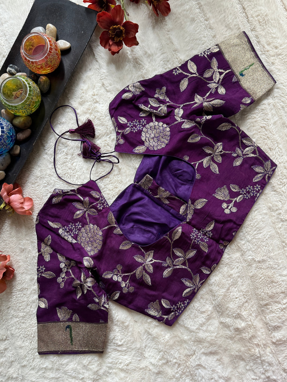 Purple embroidered Silk Blouse 38