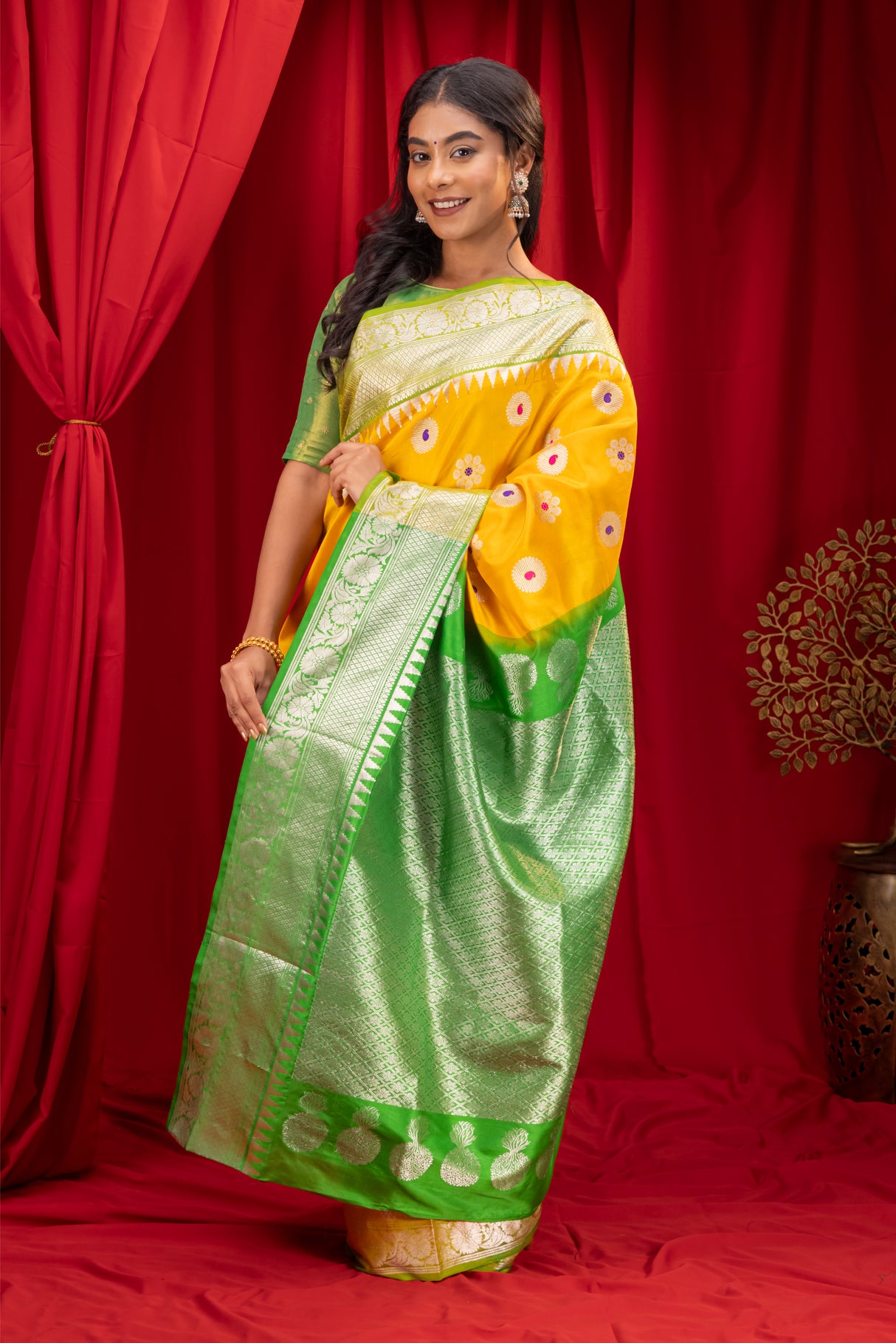  Gadwal Handloom Pure Silk Saree