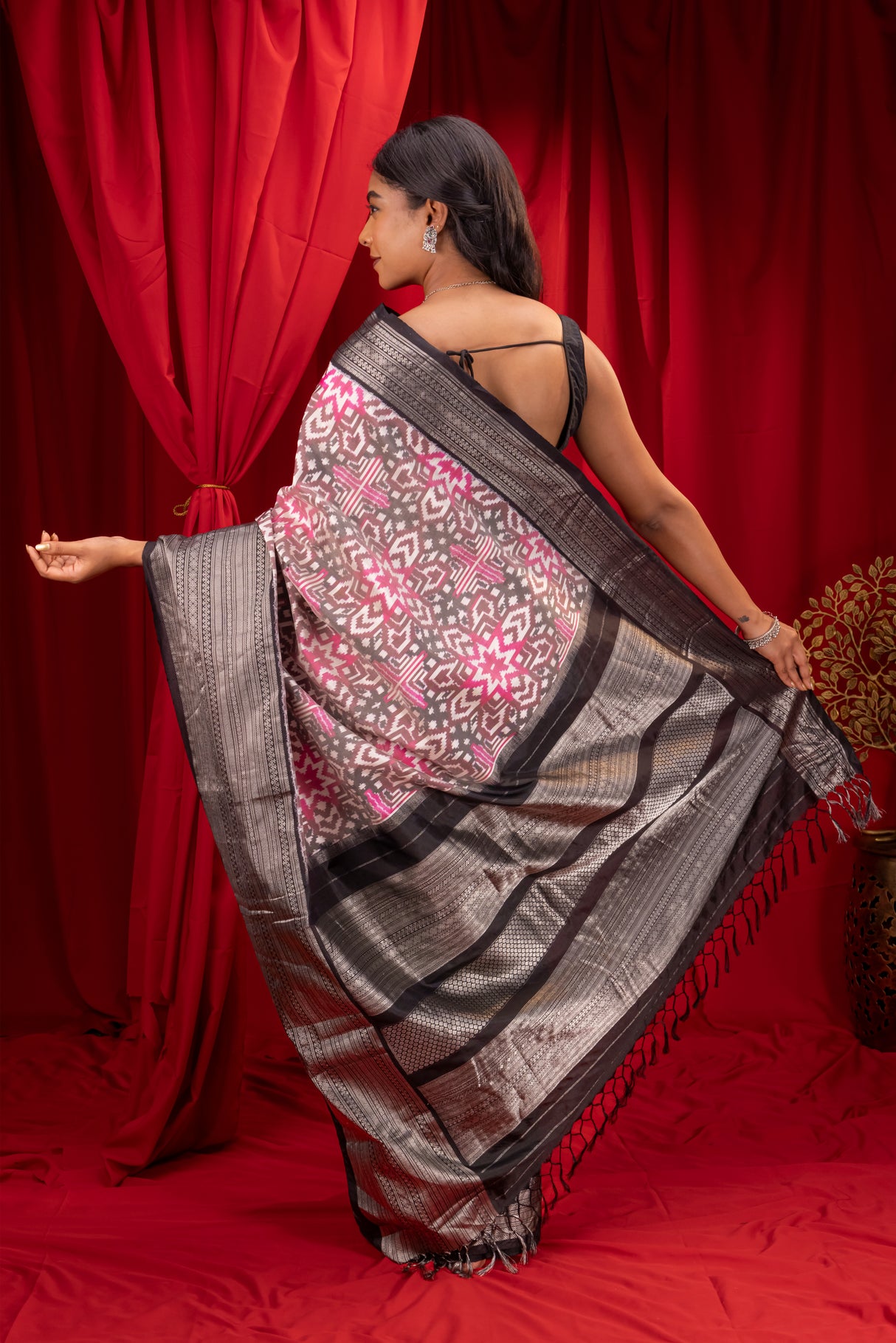  Gadwal Handloom Pure Silk Saree