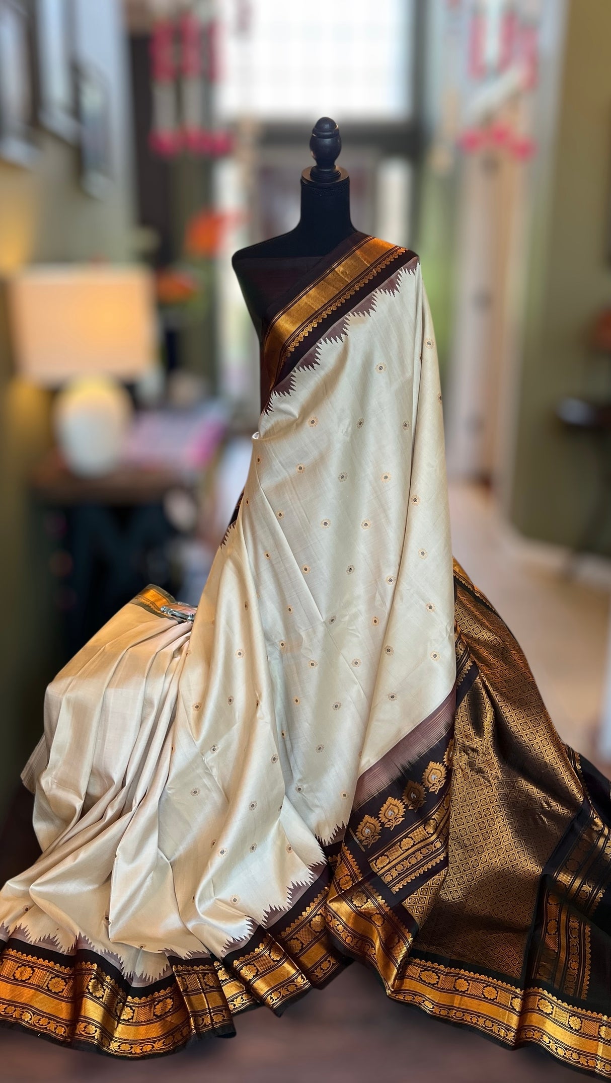 Off white dark chocolate combo Gadwal Pure silk