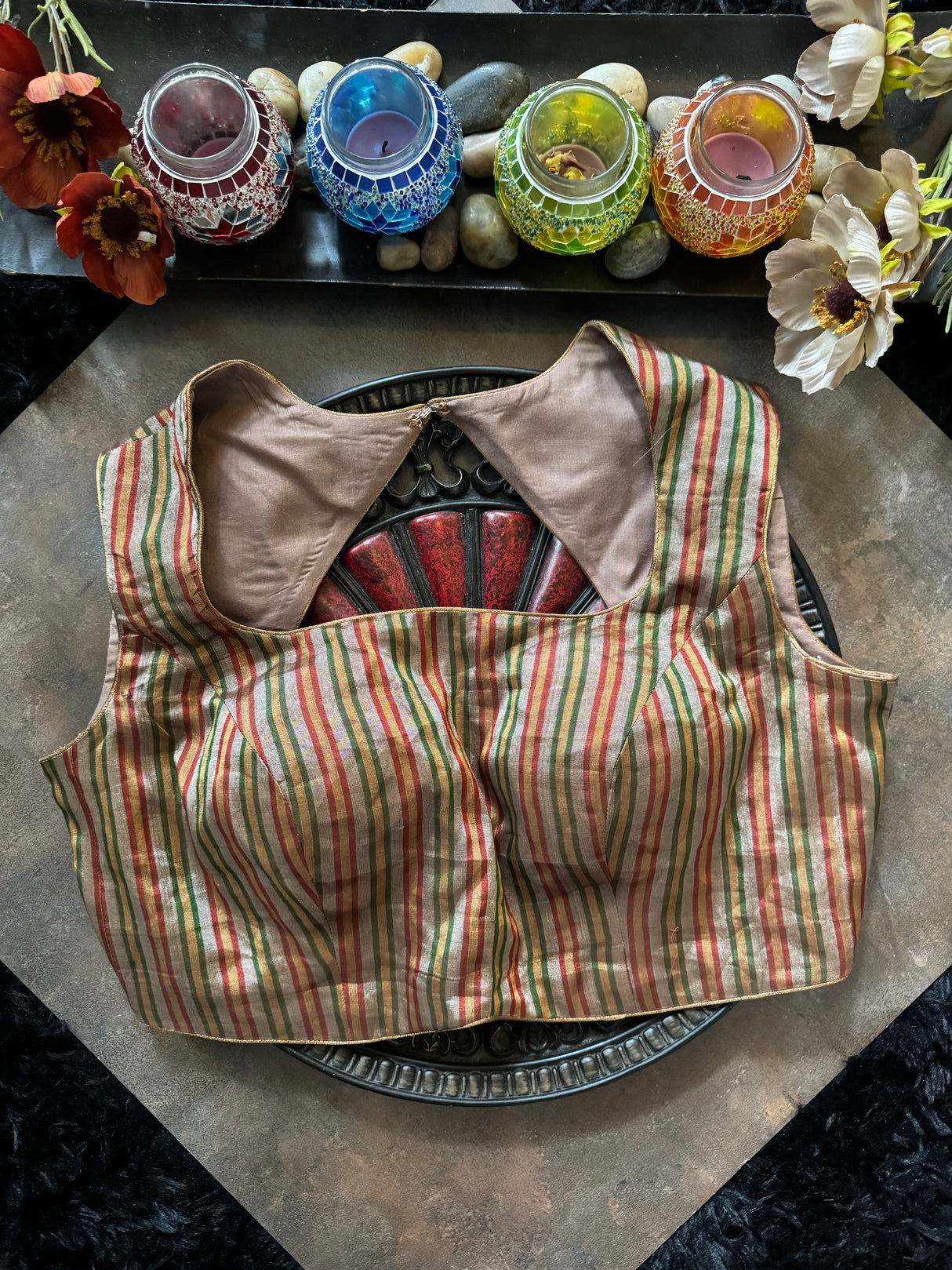 Striped Tissue Closed Shoulder Sleeveless Blouse 38