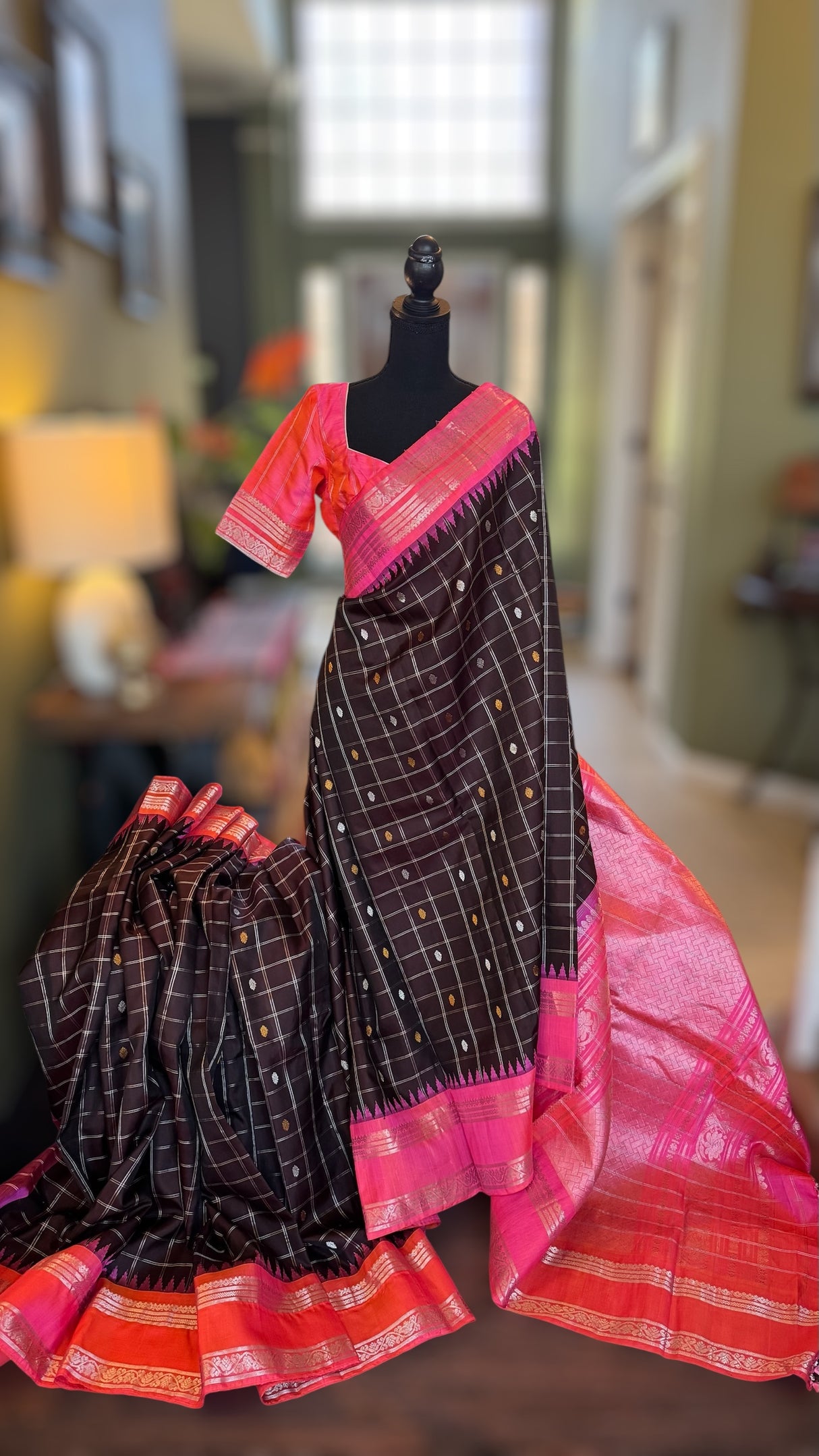 Kuttu Gadwal Handloom Pure Silk Dark Chocolate Pink
