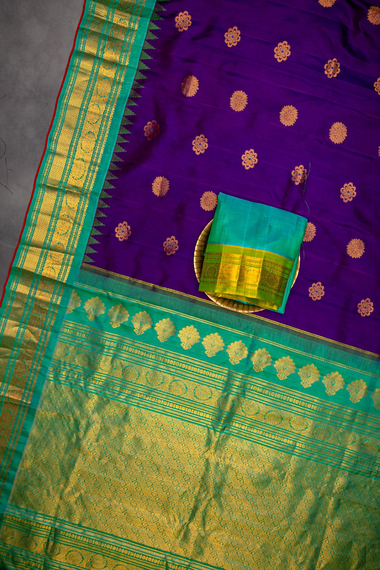  Gadwal handloom Pure Silk Ganga Jamuna 