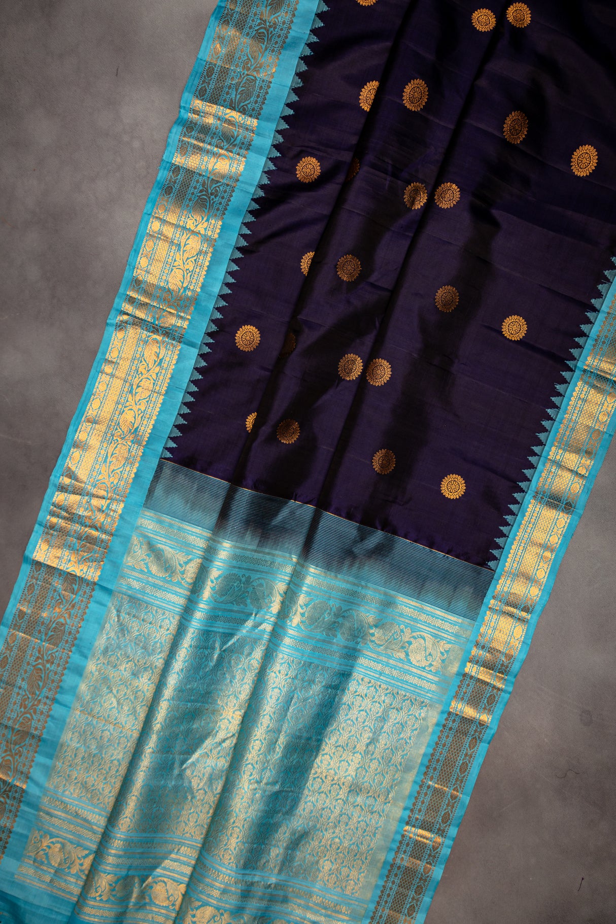 Gadwal handloom Pure Silk saree