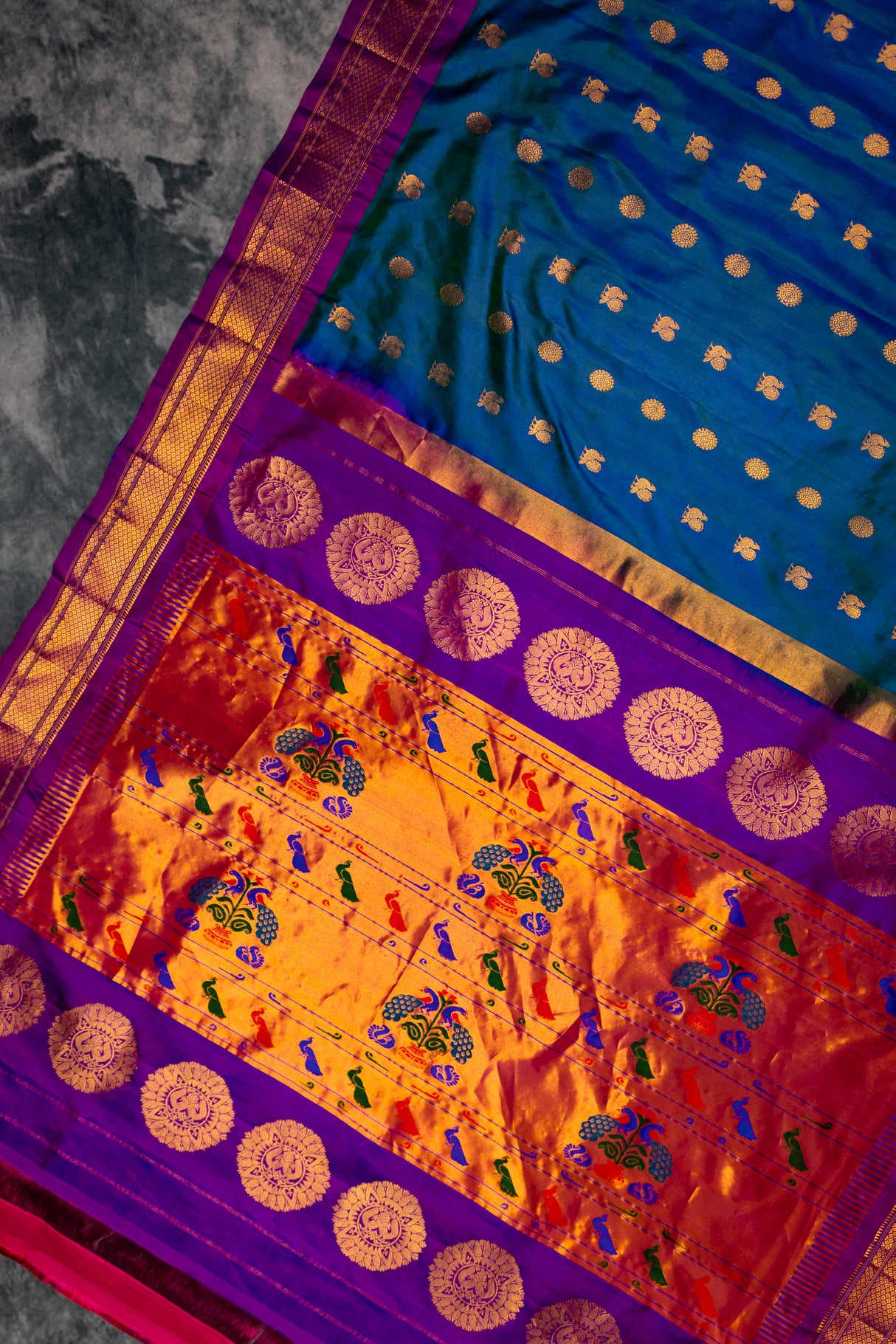 Maharani Paithani Handloom Kadiyal Pure Silk saree