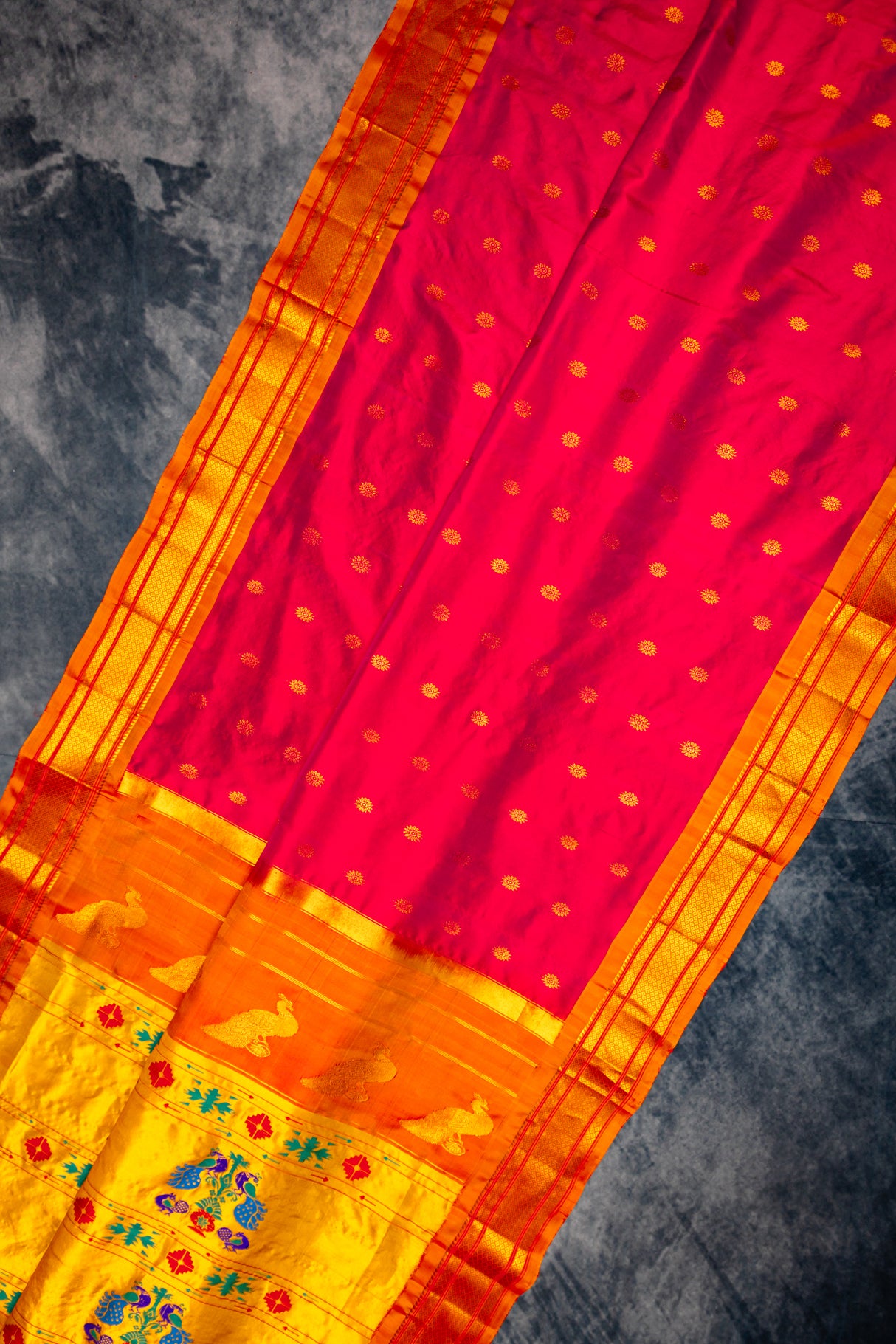 Maharani Paithani Handloom Kadiyal Pure Silk saree 