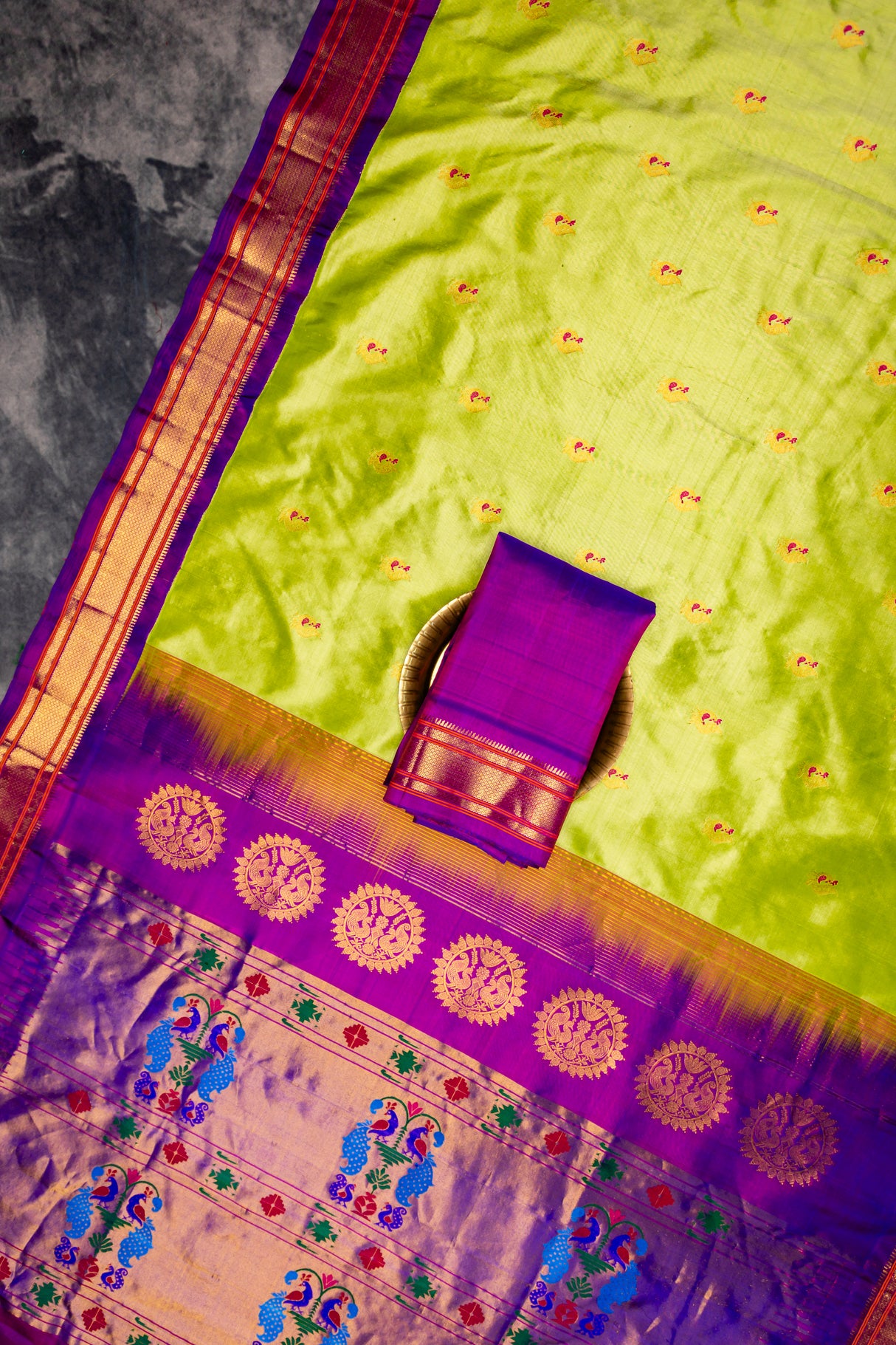 Maharani Paithani Handloom Kadiyal Pure Silk saree 