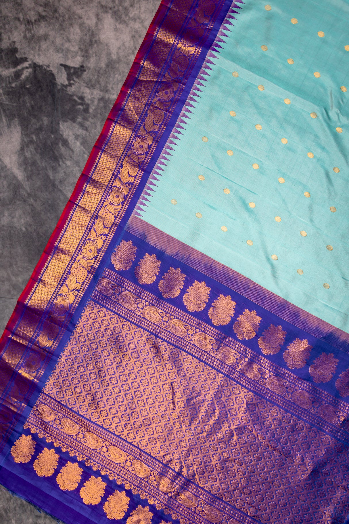 Gadwal Handloom Pure Silk saree