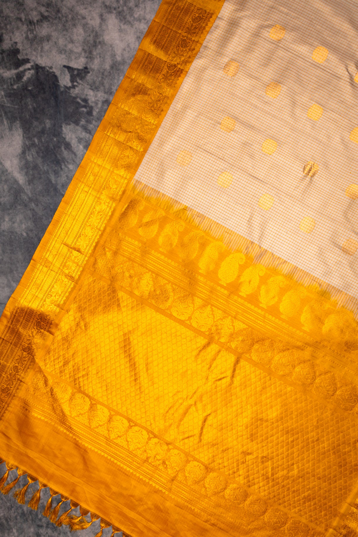 Gadwal Handloom Pure Silk saree