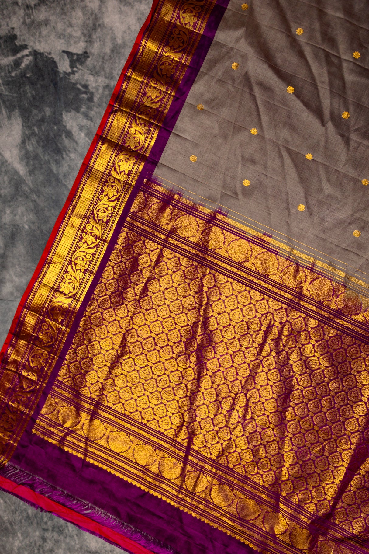 Seco Gadwal grey with Magenta Purple saree