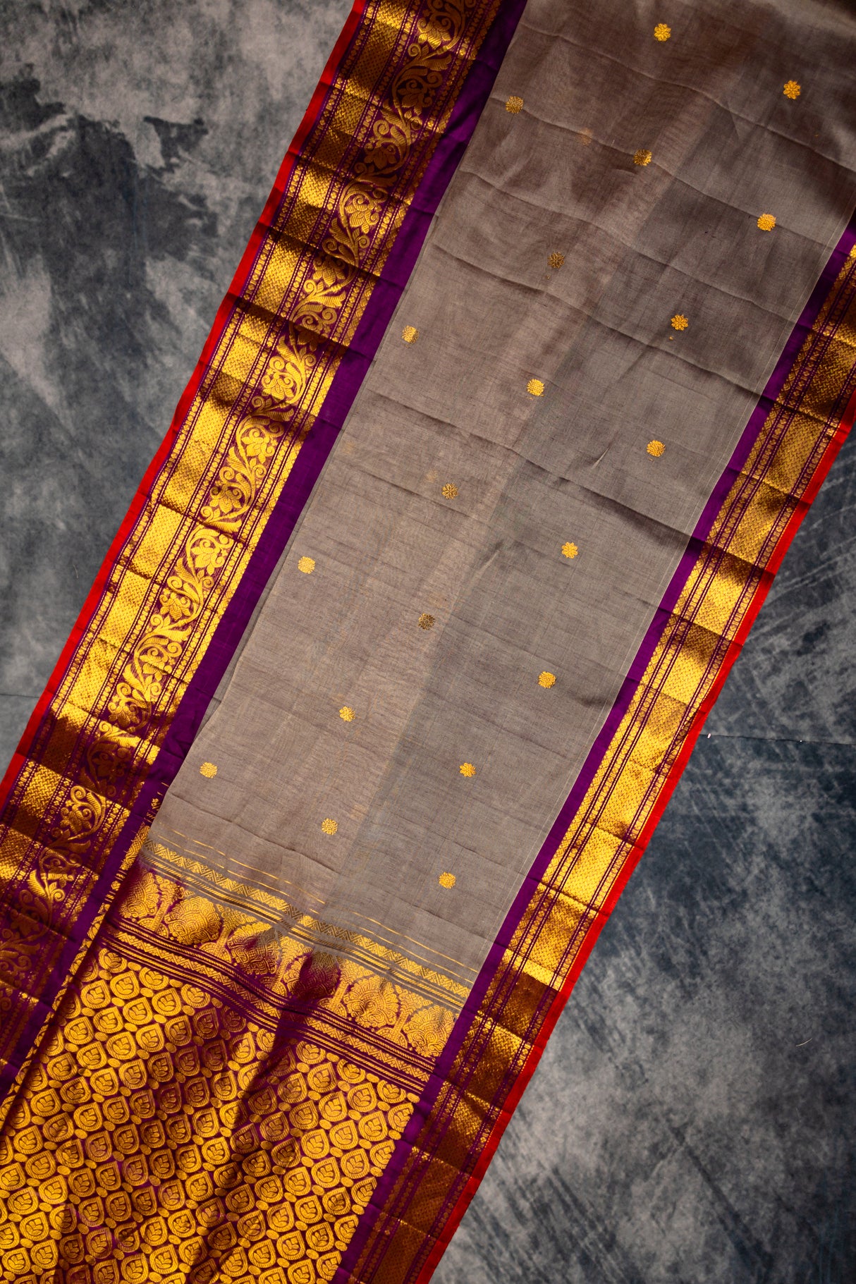 Seco Gadwal long border Grey with Lavender saree