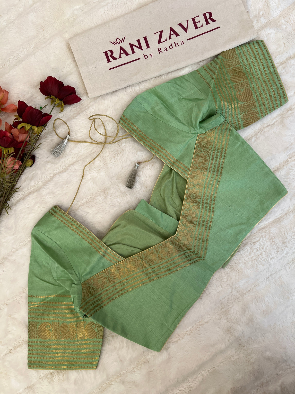 Bottle Green SECO Kanjeevaram pure Silk pure Cotton