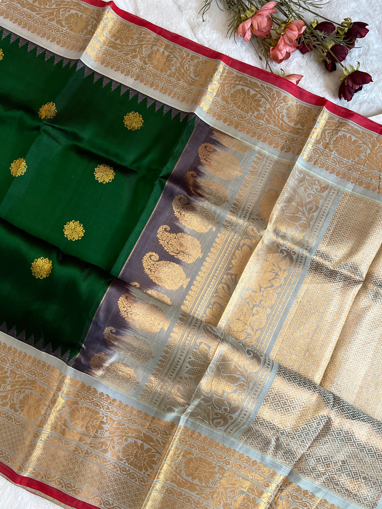 Bottle green Grey Gadwal Kanchi Pure Silk
