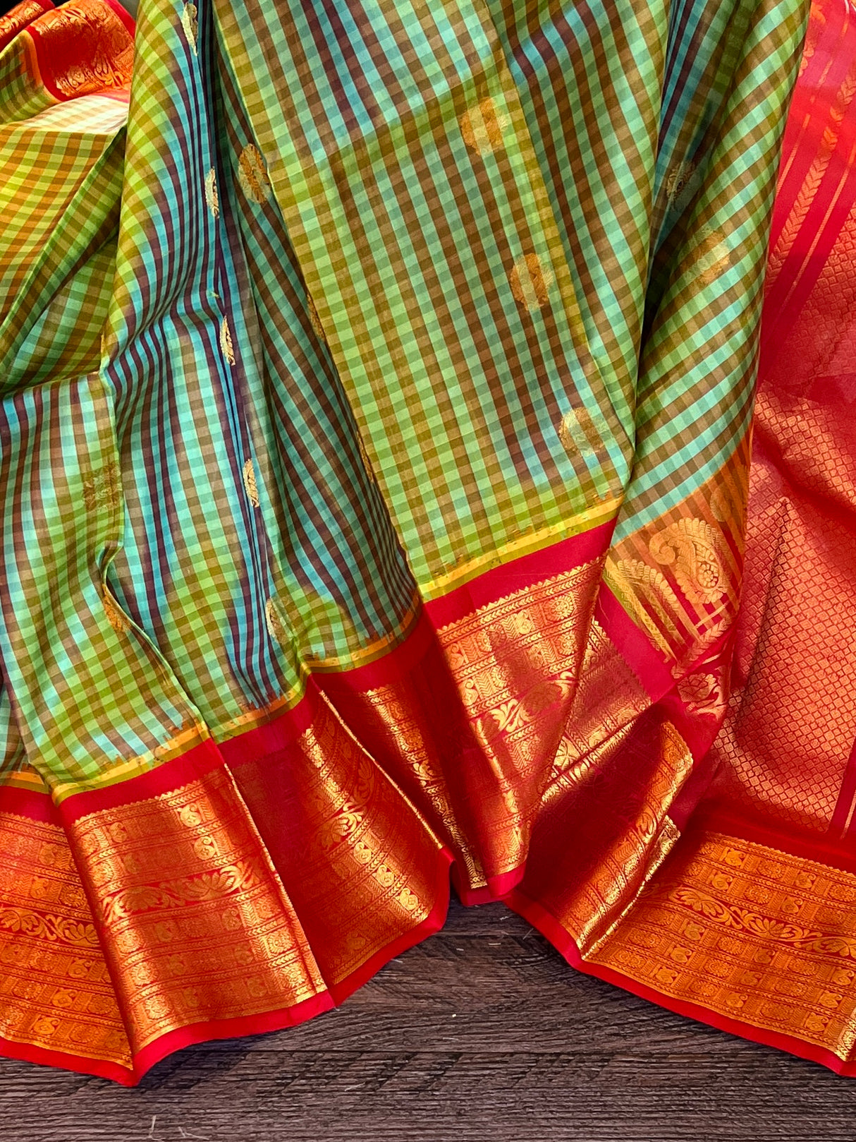 Checks Long Border Kanchi Gadwal Handloom Pure Silk