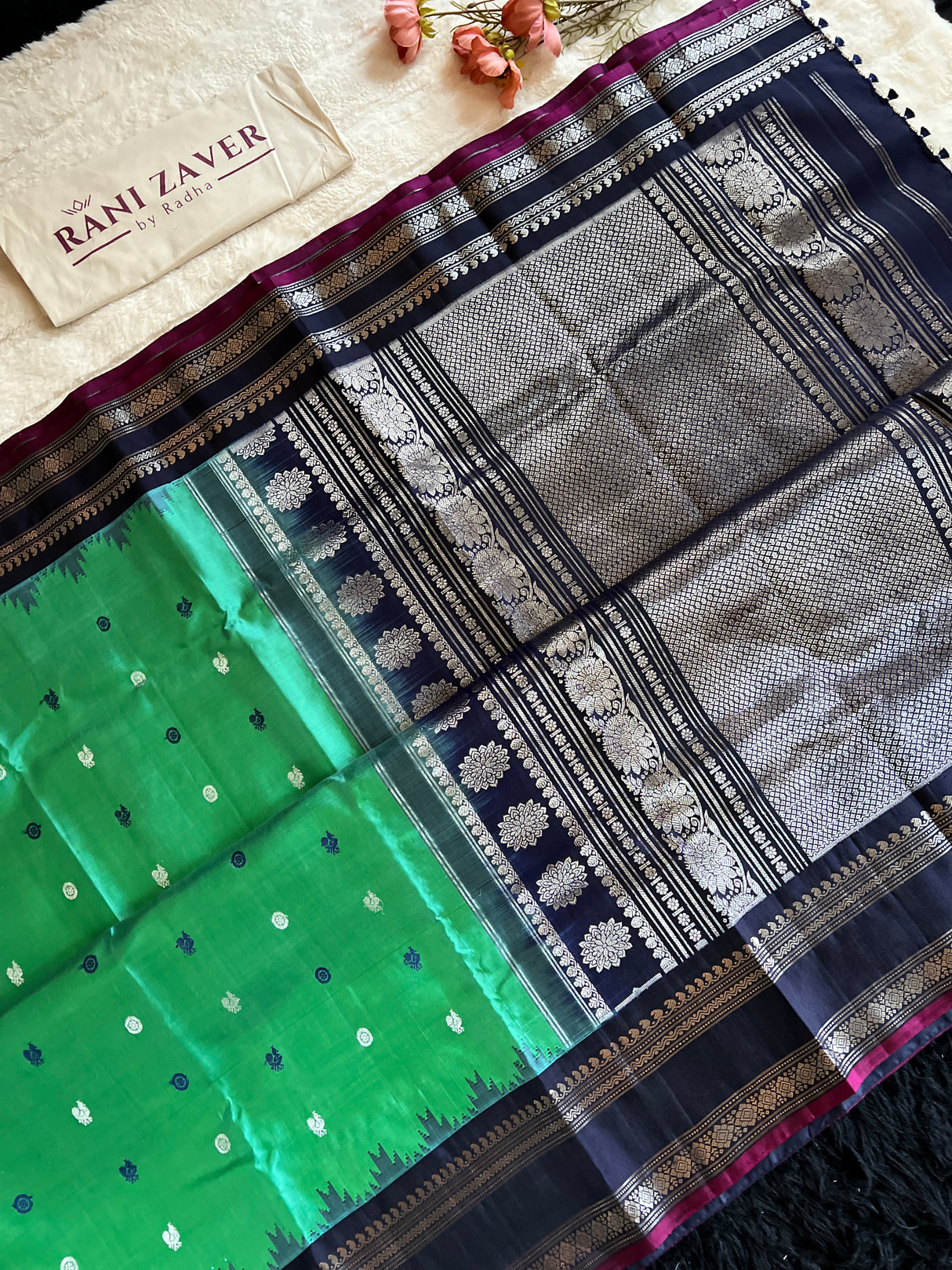 Aquamarine Navy Blue Combo Gadwal Handloom Pure Silk