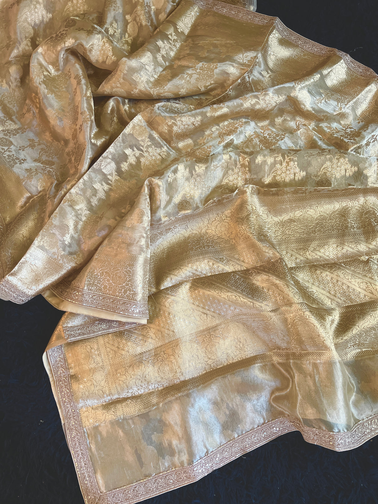 Gold Tissue Kora Kanjeevaram style