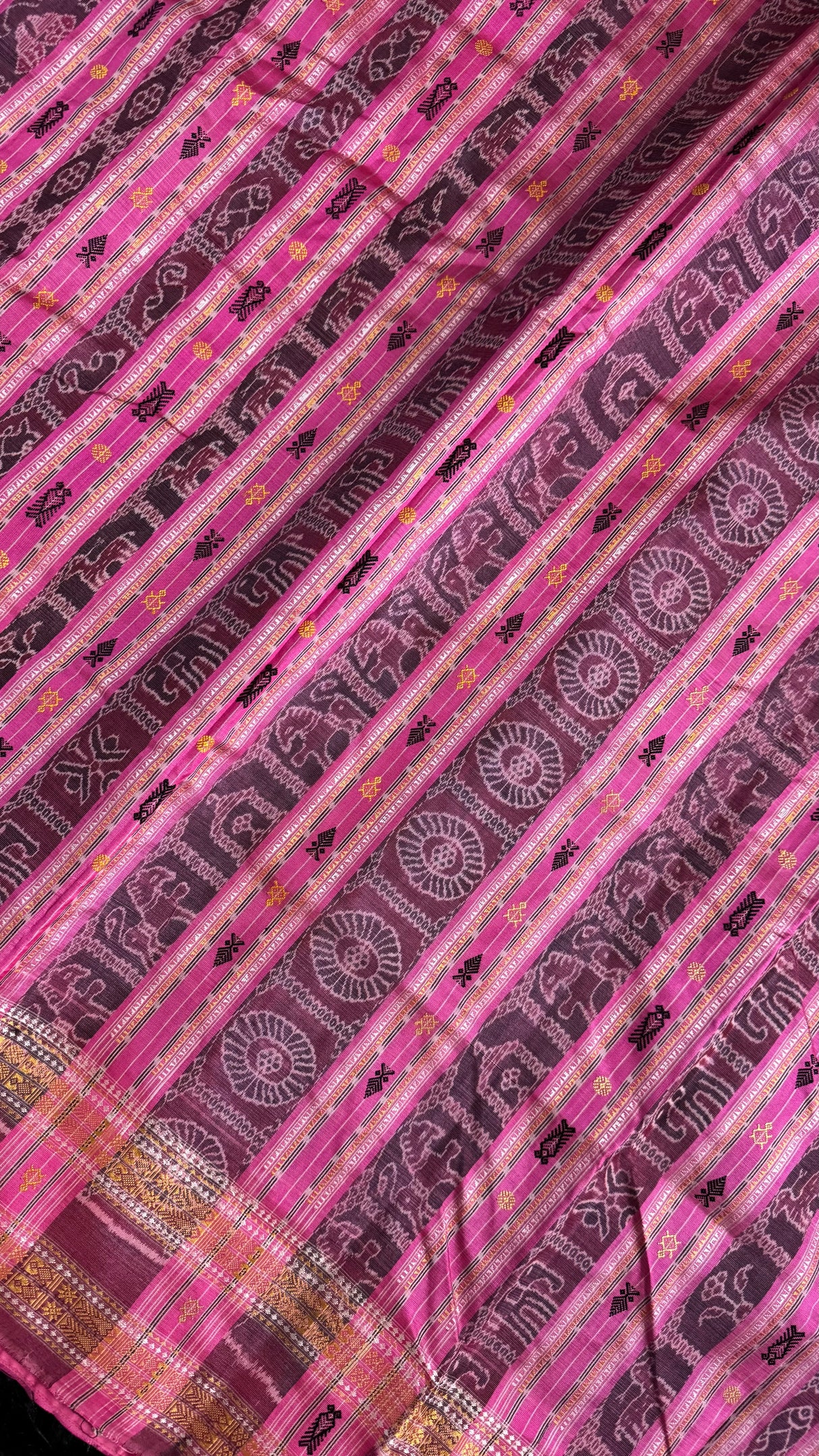 Sambalpuri Double Ikkat Hazaar butti Royal Blue Hot Pink