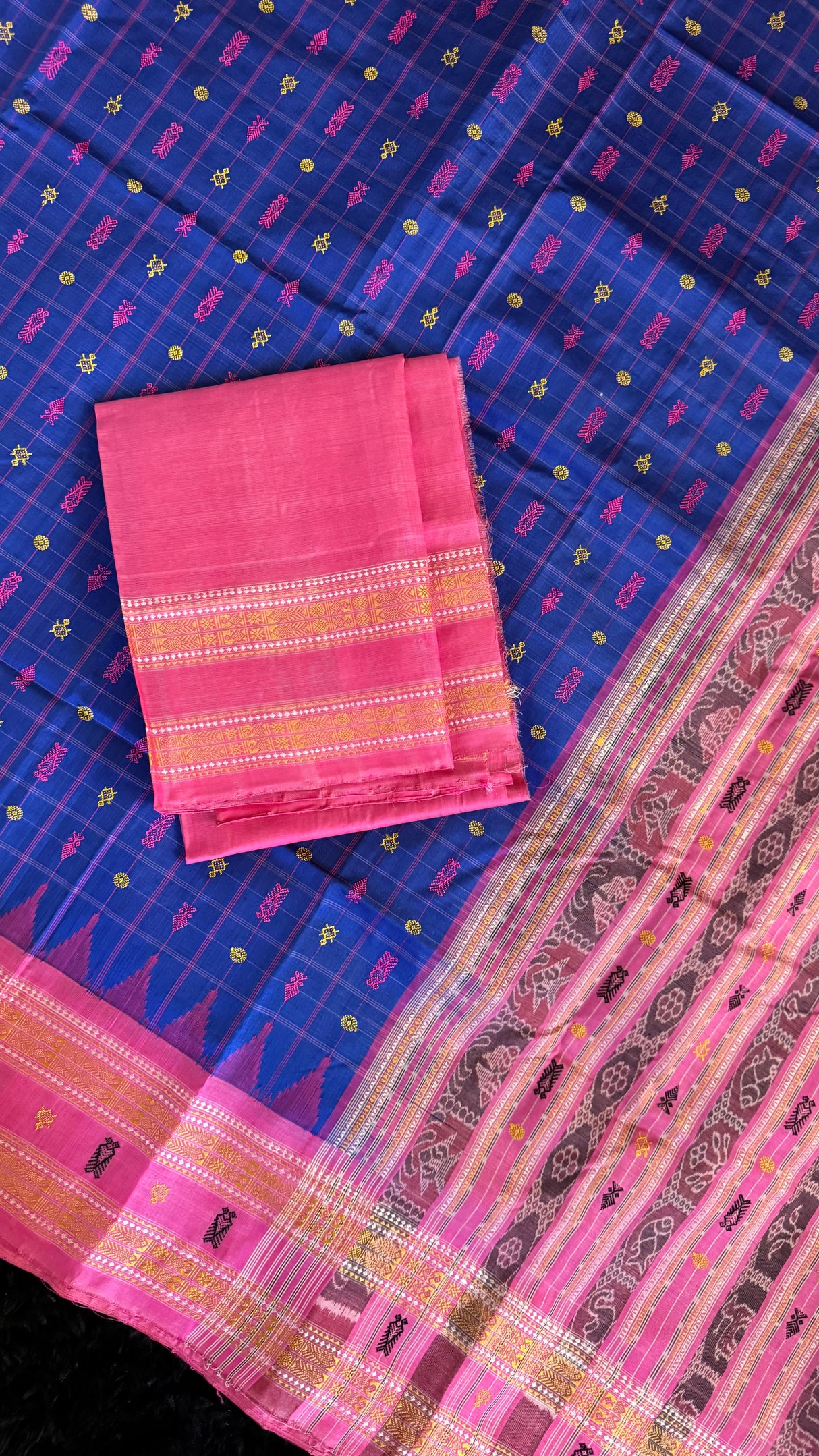 Sambalpuri Double Ikkat Hazaar butti Royal Blue Hot Pink