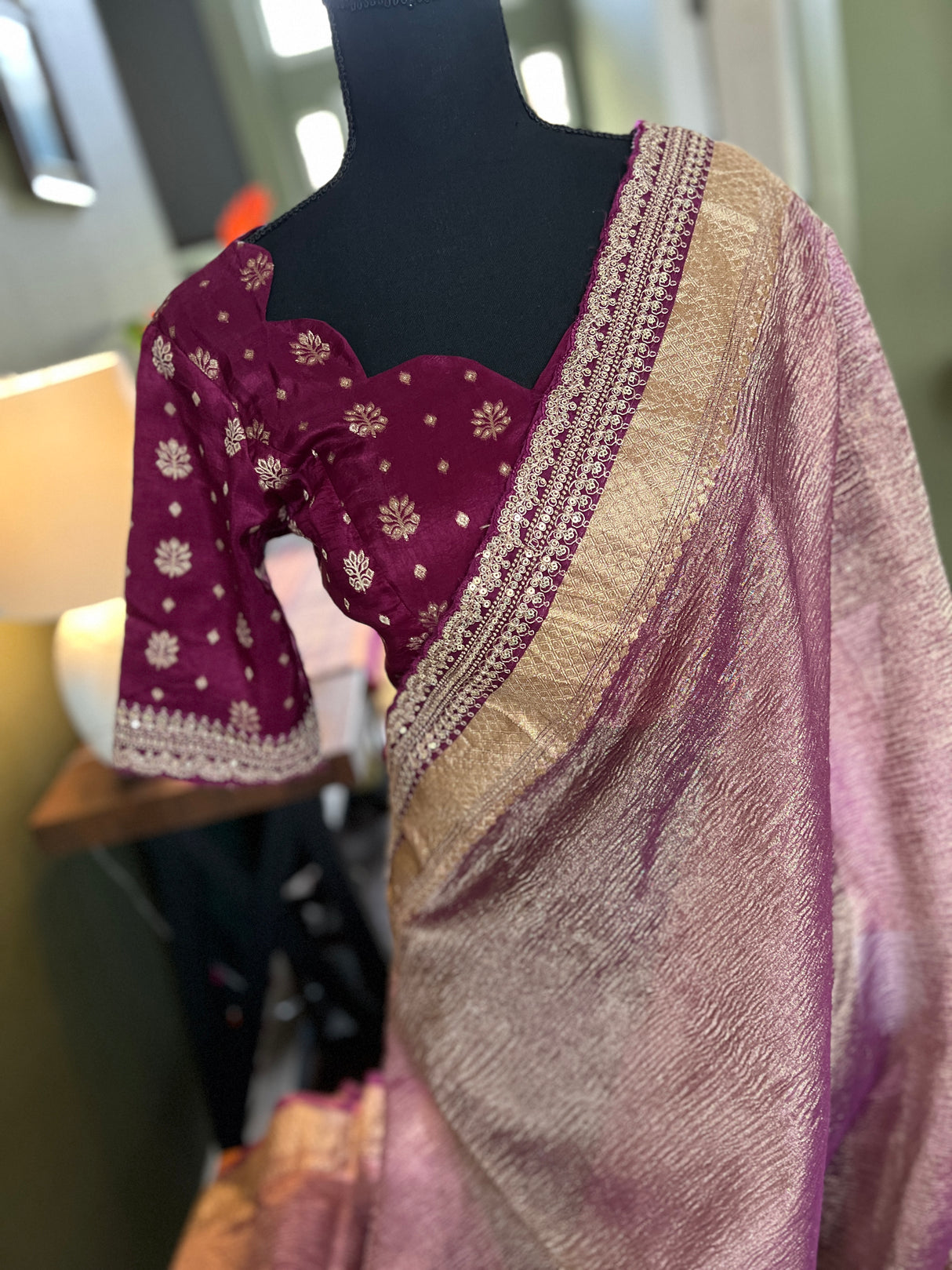 Crushed Tissue saree with pre-Stitched Blouse