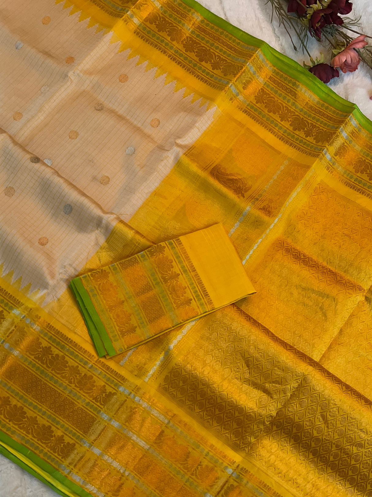 Off White Gloden yellow Tiny Checks Gadwal Pure silk