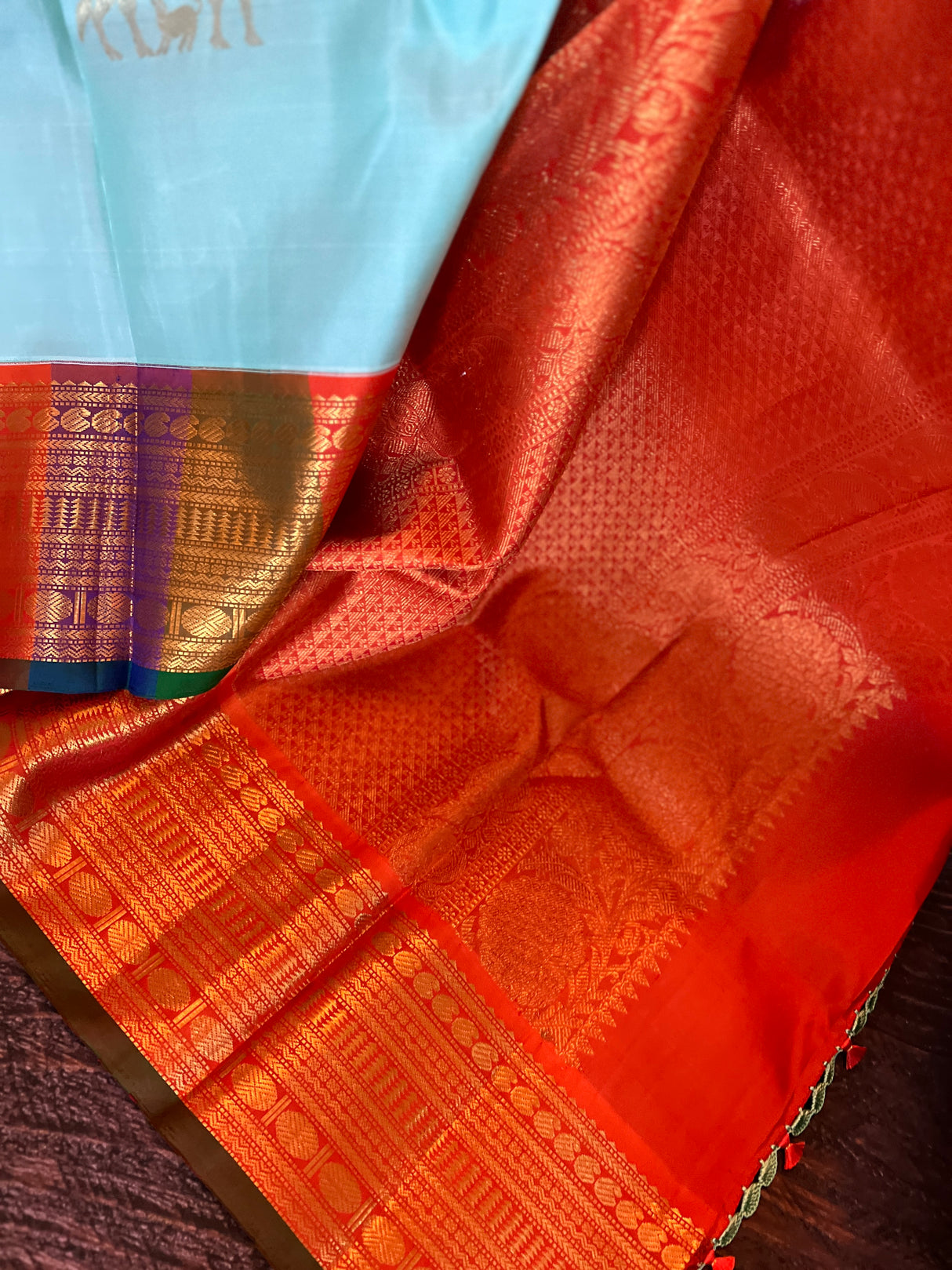 Nandi Motif Rangkat border Pure Kanchipuram SIlk Korvai