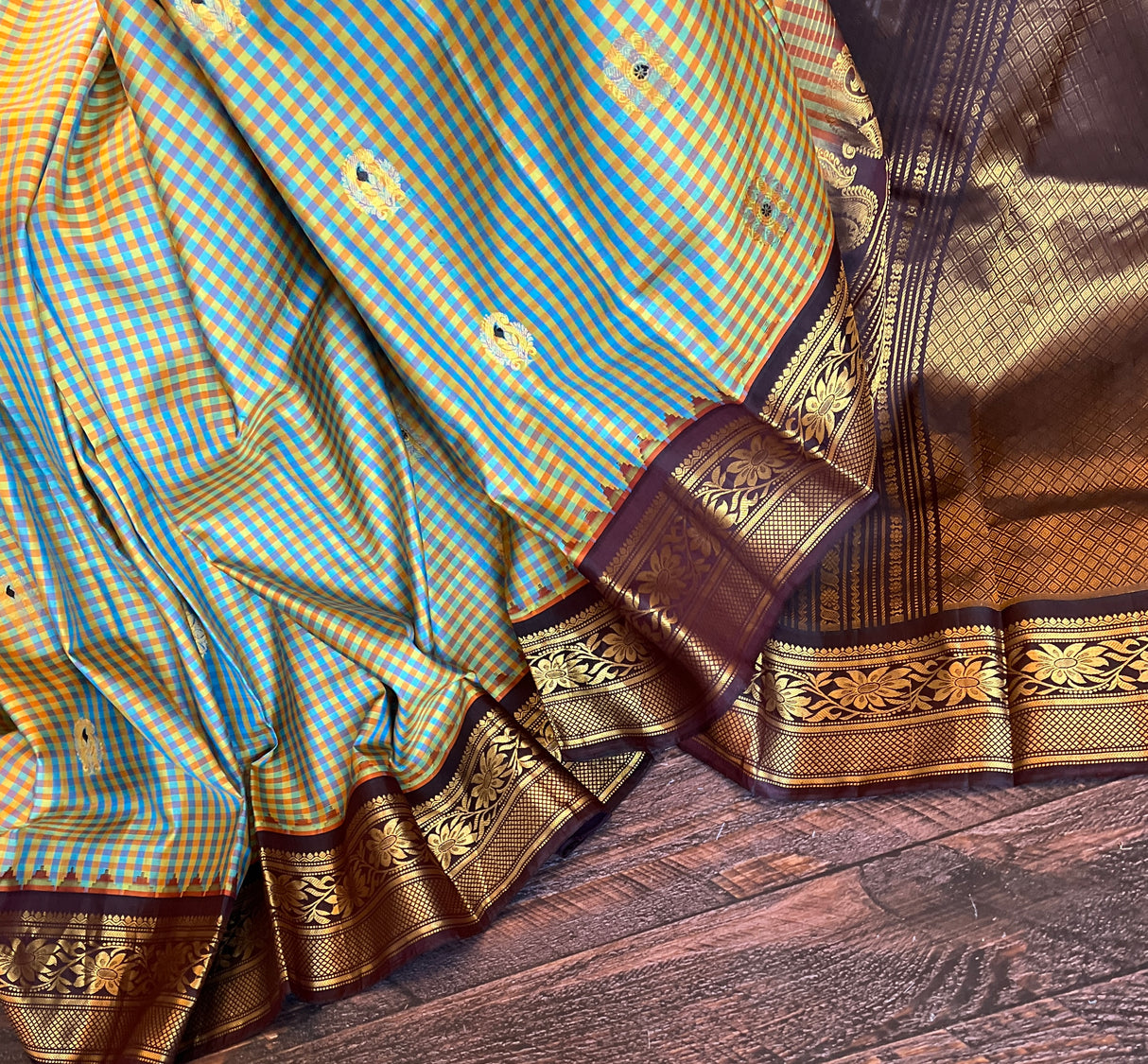 Tiny Checks Gadwal Pure Silk