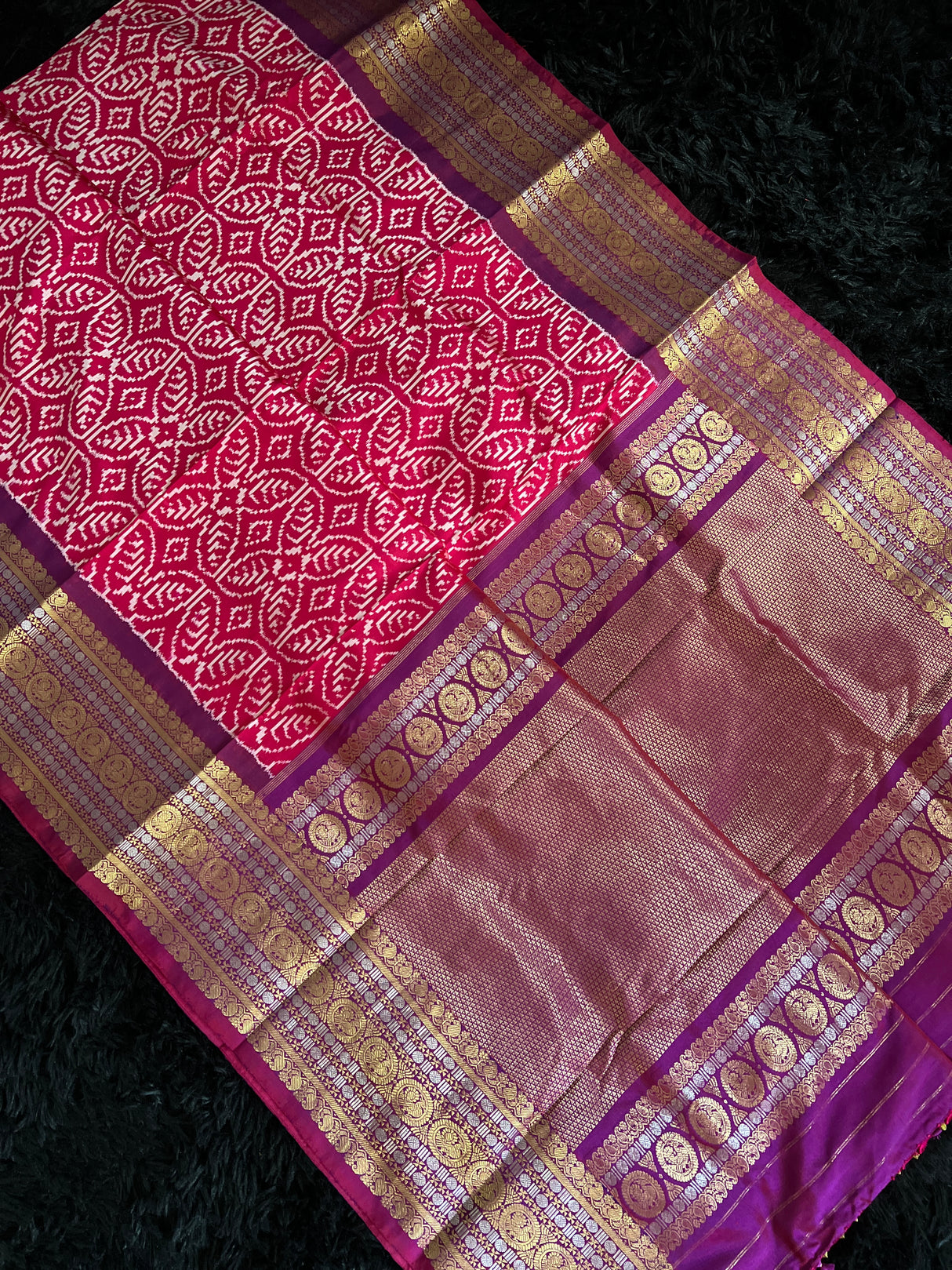 Ikkat Kanchipuram fusion Handloom Pure Silk with pre-Stitched Blouse AUS