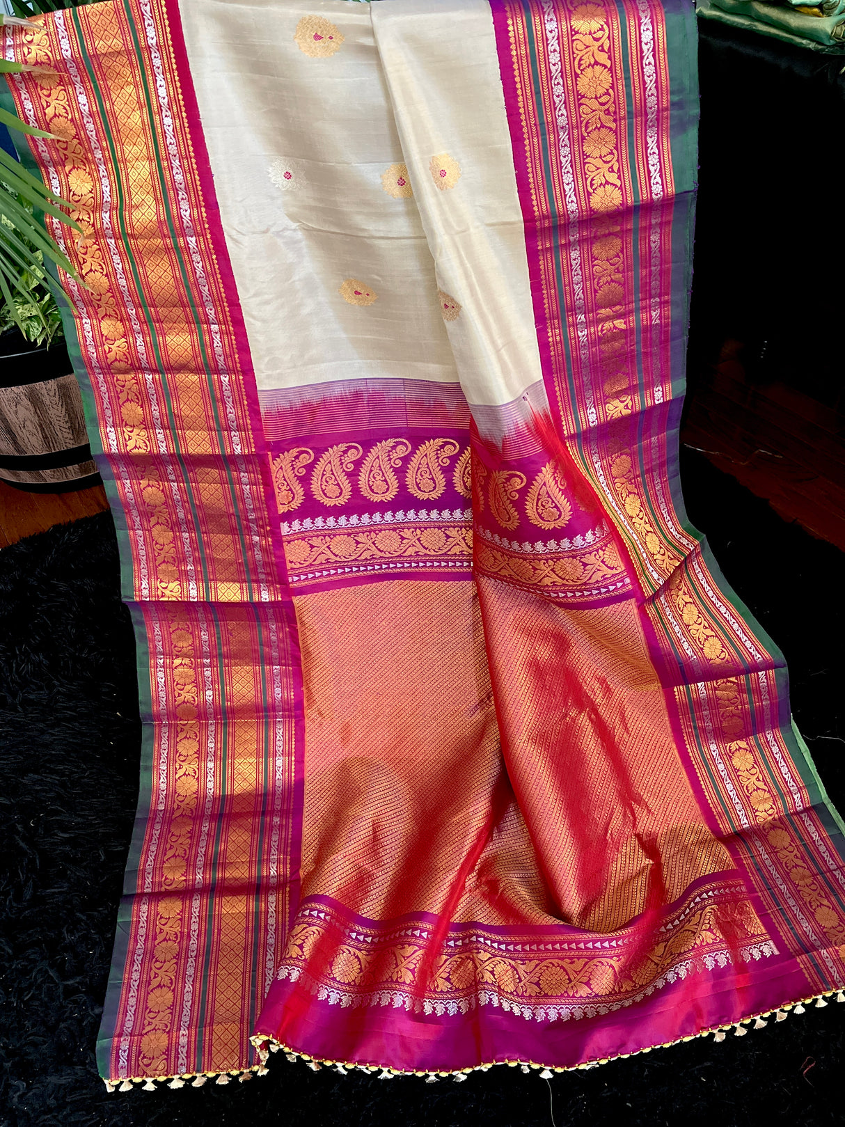 Beige with Purple/magenta Gadwal Handloom Pure Silk