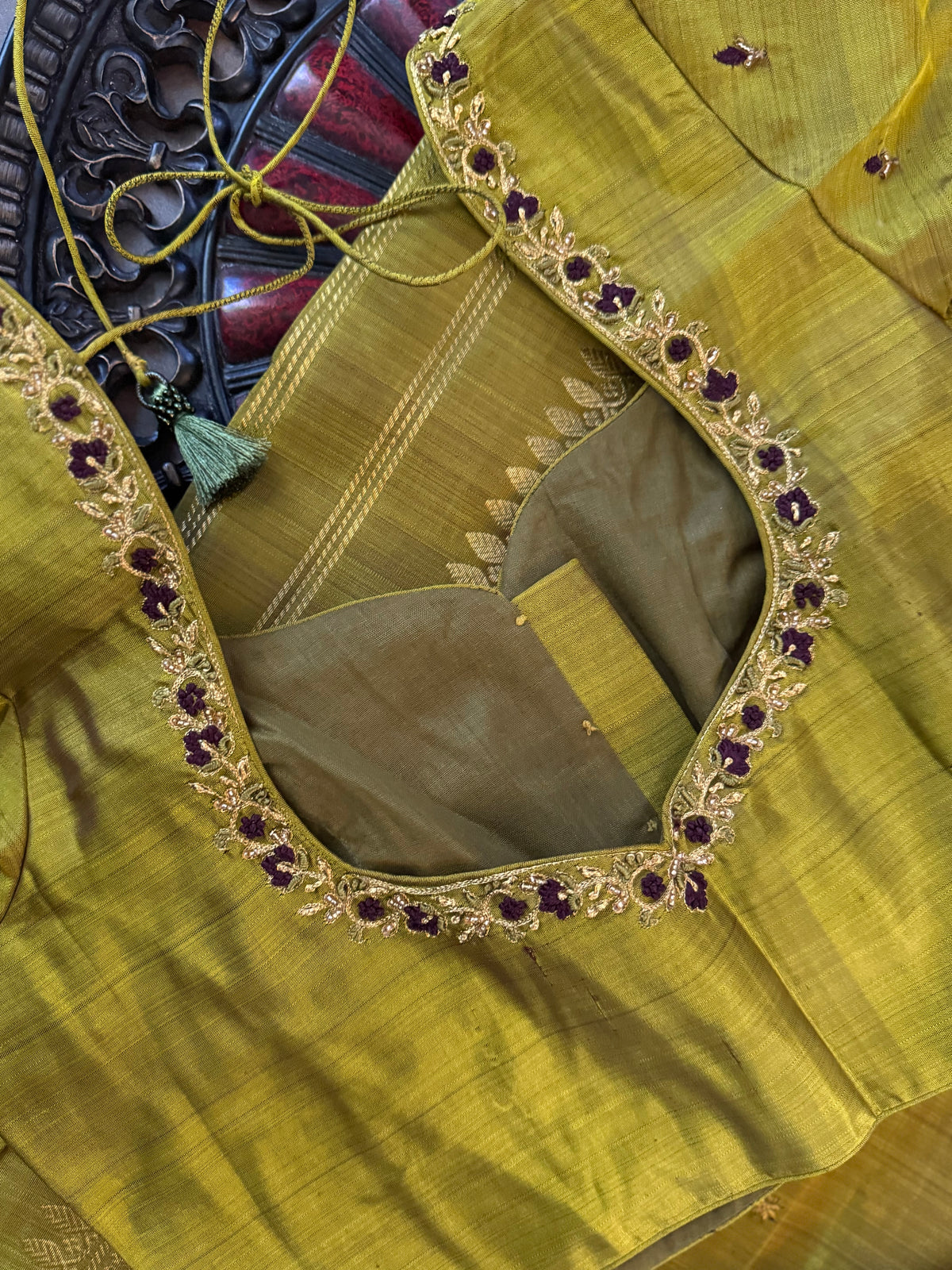 Kolam Butti korvai Kanchipuram pure silk