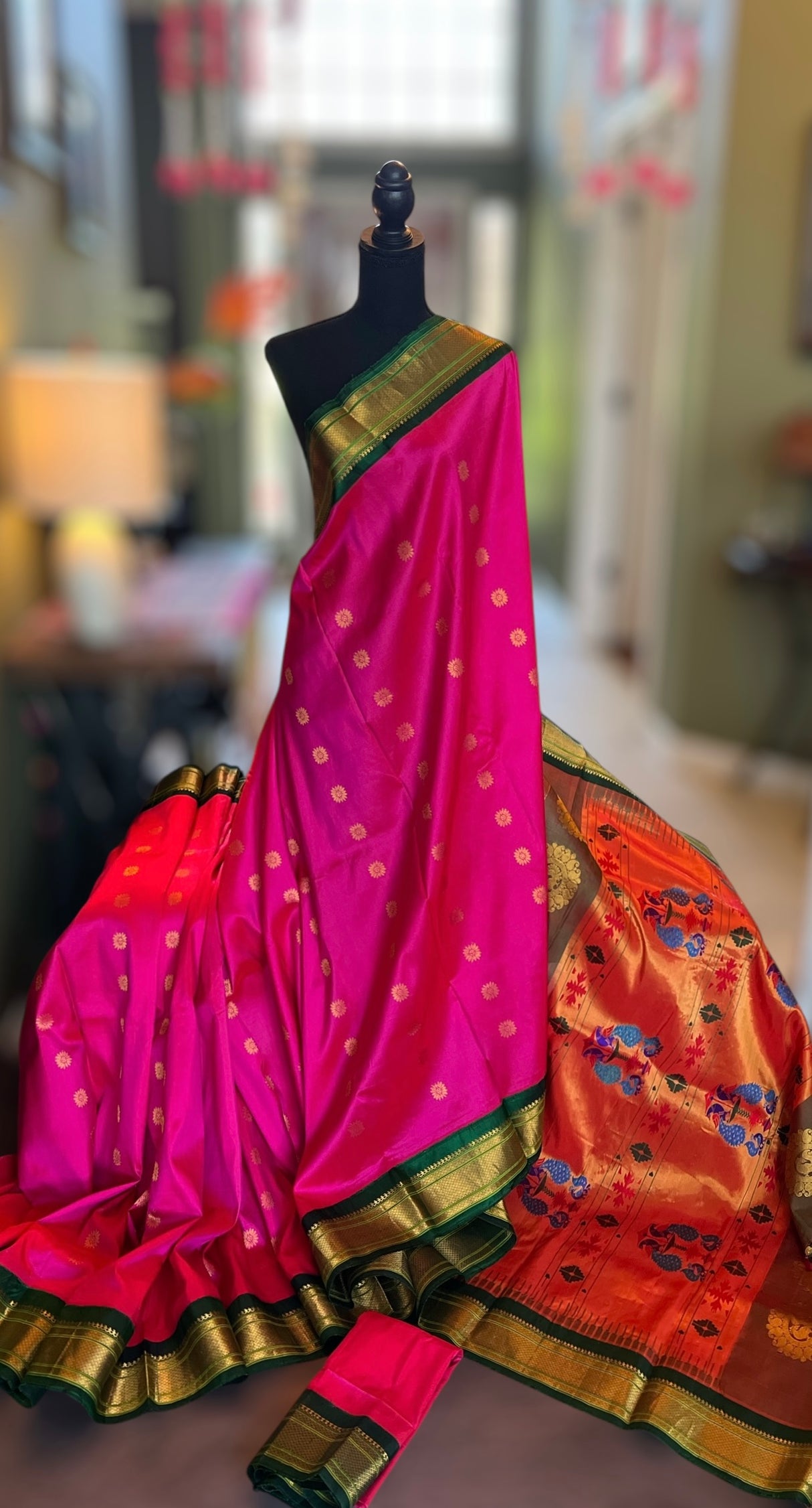 Pink green Kadiyal Maharani Paithani Handloom Pure Silk