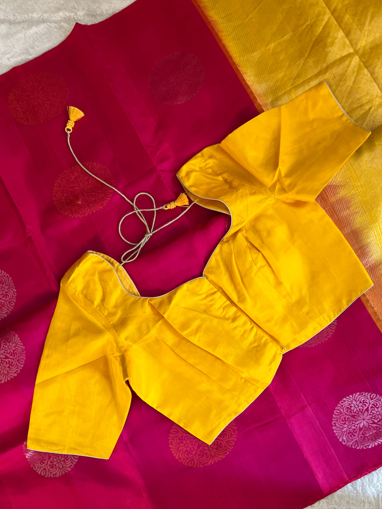 Rani Pink Yellow Kanchi Soft SIlk borderless