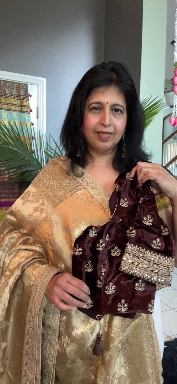 Gold Kanchi Kora With Velvet Blouse